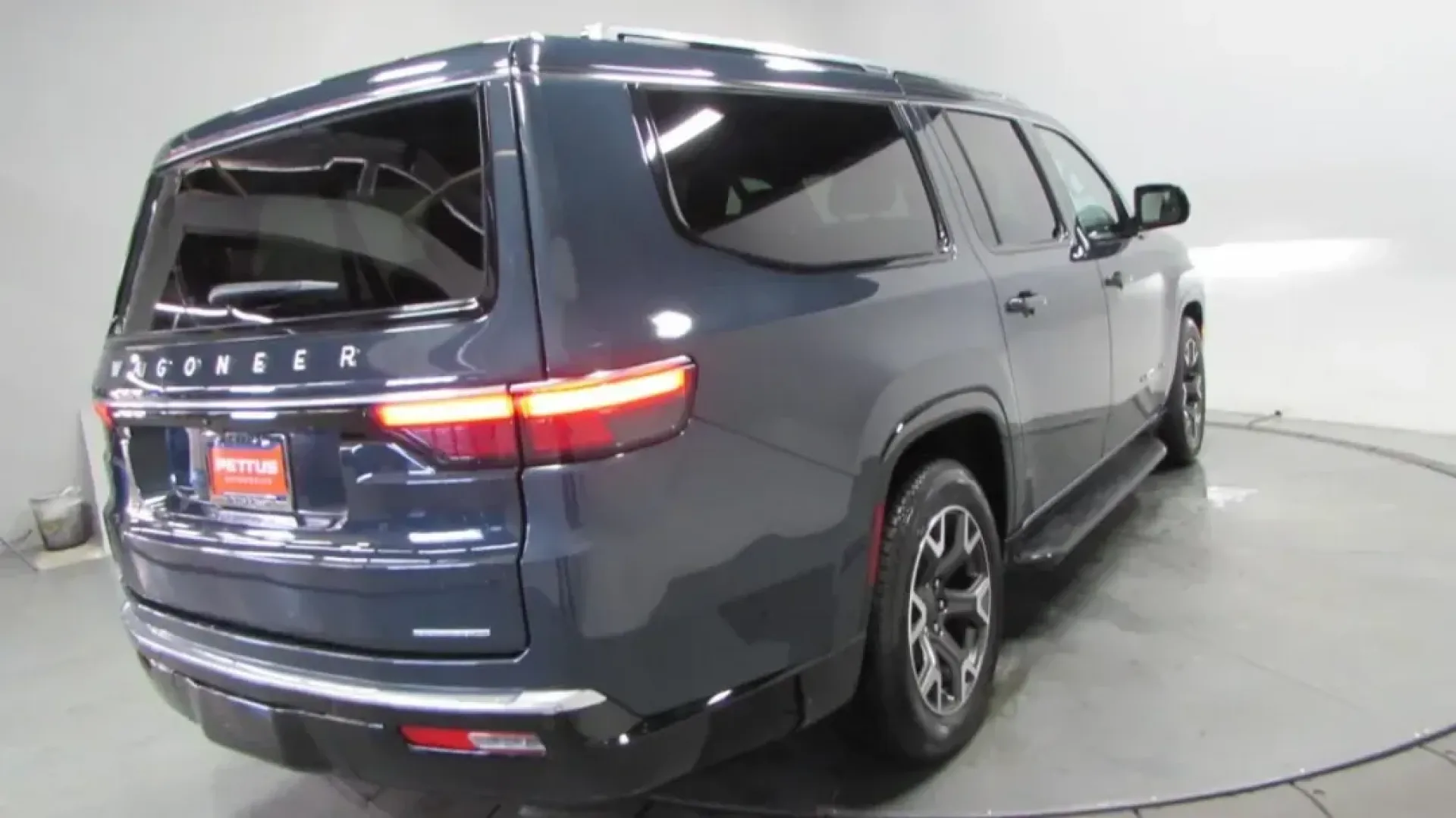 2024 /Global Black Leather Jeep Wagoneer L Series III (1C4SJSDP9RS) with an Other engine, Automatic transmission, located at 12830 Highway 21, De Soto, MO, 63020, (636) 337-7777, 38.153099, -90.573624 - **Experience Adventure and Luxury with the 2024 Jeep Wagoneer L at Pettus CDJR DeSoto!**<br /> <br /> Are you ready to elevate your family adventures, weekend getaways, or daily commutes? The 2024 Jeep Wagoneer L is designed for those who crave both luxury and capability, making it perfect for growi - Photo#6