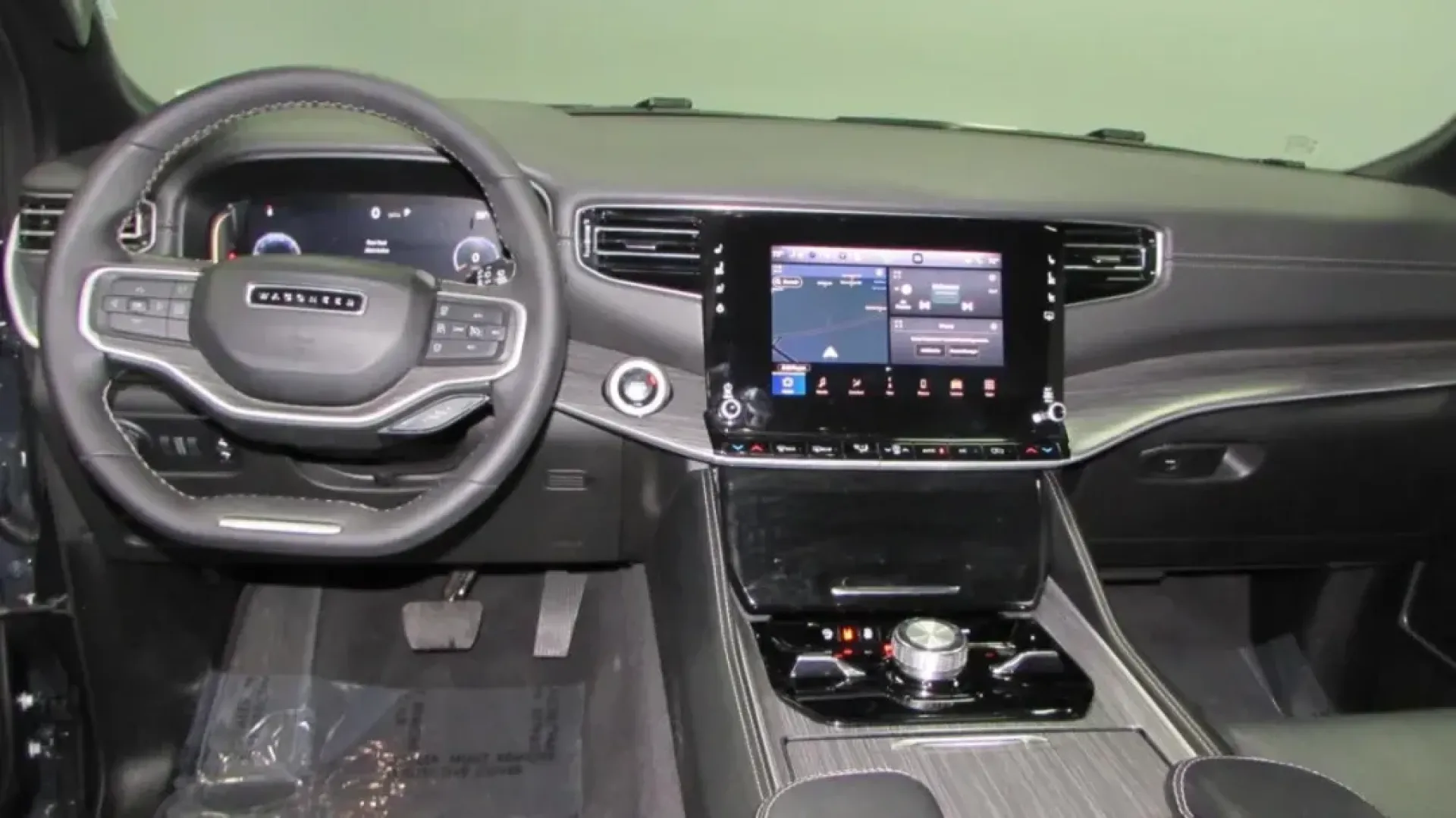 2024 /Global Black Leather Jeep Wagoneer L Series III (1C4SJSDP9RS) with an Other engine, Automatic transmission, located at 12830 Highway 21, De Soto, MO, 63020, (636) 337-7777, 38.153099, -90.573624 - **Experience Adventure and Luxury with the 2024 Jeep Wagoneer L at Pettus CDJR DeSoto!**<br /> <br /> Are you ready to elevate your family adventures, weekend getaways, or daily commutes? The 2024 Jeep Wagoneer L is designed for those who crave both luxury and capability, making it perfect for growi - Photo#21
