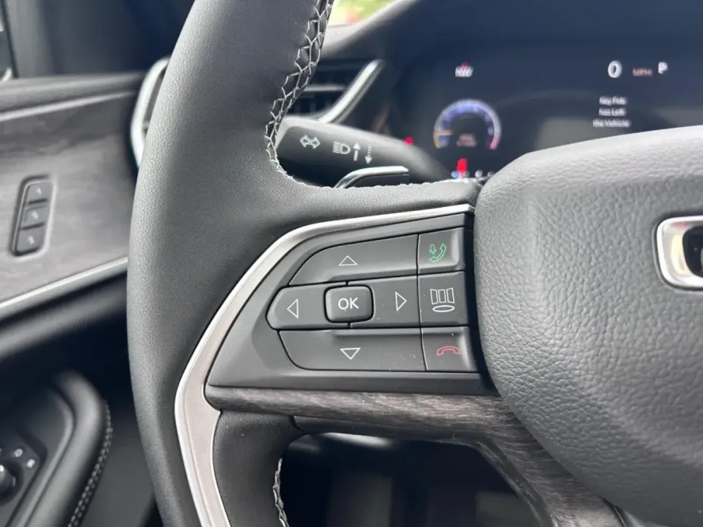 2025 /Global Black Leather Jeep Grand Cherokee Limited (1C4RJKBG2S8) with an 3.6L V6 24V VVT UPG I engine, located at 970 Woodlawn Dr., Farmington, MO, 63640, (573) 431-7800, 37.825642, -90.468674 - Elevate your adventures with the 2025 Jeep Grand Cherokee L Limited, now available at Pettus CDJR Farmington! This exceptional SUV is designed for those who seek a perfect blend of luxury, performance, and versatility. Whether you're navigating city streets or heading out for a weekend getaway, this - Photo#12