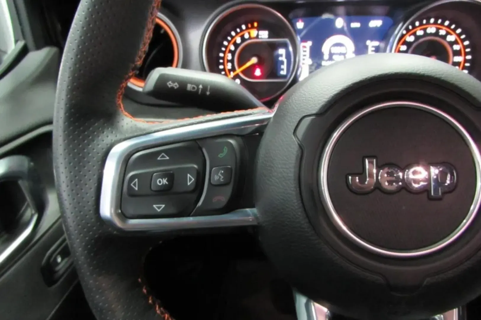 2023 /Black Jeep Gladiator Mojave (1C6JJTEG0PL) with an Other engine, located at 12836 Highway 21, De Soto, MO, 63020, (636) 337-7777, 38.151867, -90.575615 - **Conquer the Great Outdoors with the 2023 Jeep Gladiator 4WD Mojave at Pettus Ford De Soto!**<br /> <br /> Are you ready to elevate your outdoor adventures? The 2023 Jeep Gladiator 4WD Mojave is the ultimate vehicle for thrill-seekers and weekend explorers in De Soto, MO. Whether you're planning a - Photo#17