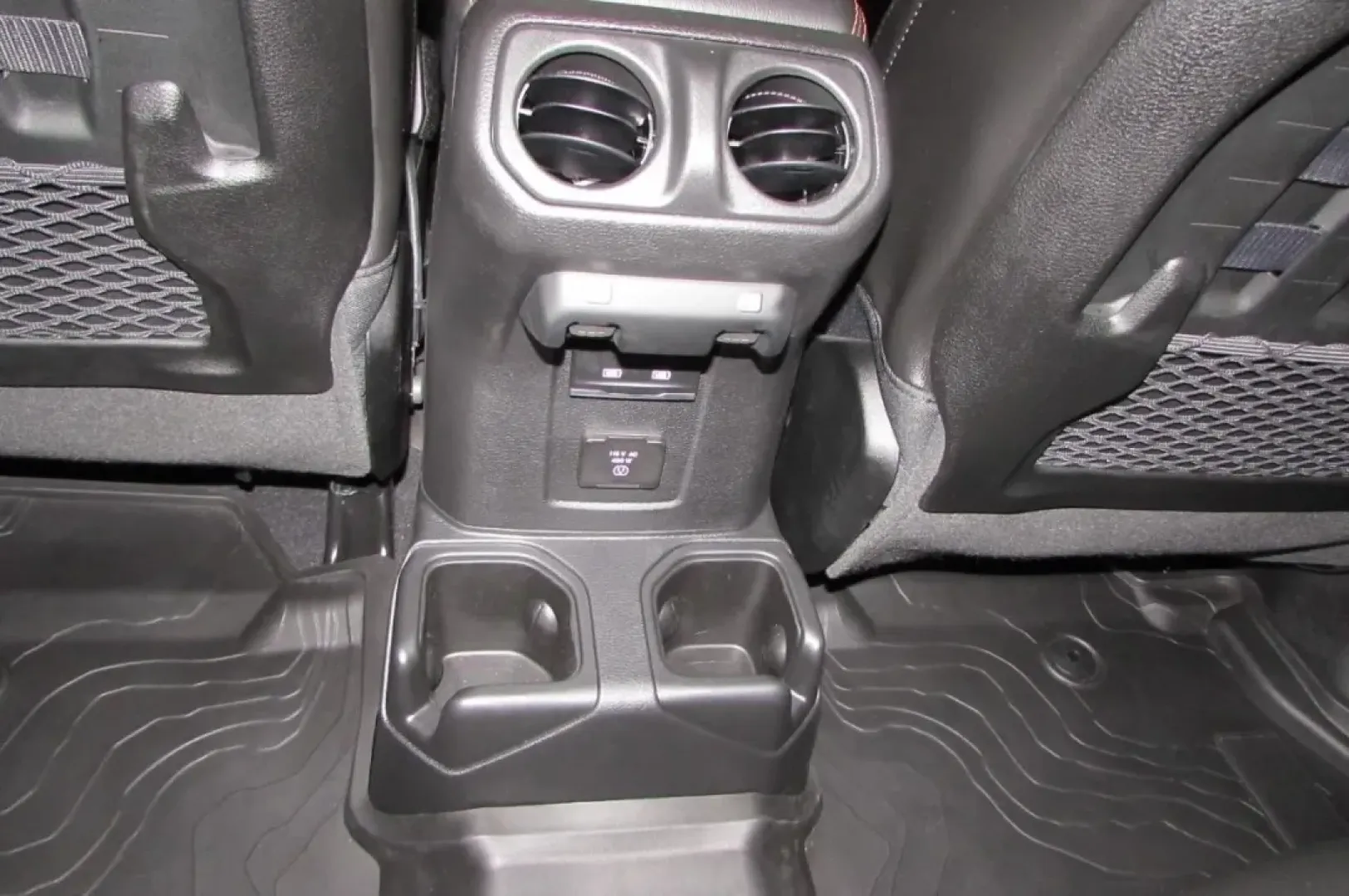 2023 /Black Jeep Gladiator Mojave (1C6JJTEG0PL) with an Other engine, located at 12836 Highway 21, De Soto, MO, 63020, (636) 337-7777, 38.151867, -90.575615 - **Conquer the Great Outdoors with the 2023 Jeep Gladiator 4WD Mojave at Pettus Ford De Soto!**<br /> <br /> Are you ready to elevate your outdoor adventures? The 2023 Jeep Gladiator 4WD Mojave is the ultimate vehicle for thrill-seekers and weekend explorers in De Soto, MO. Whether you're planning a - Photo#26