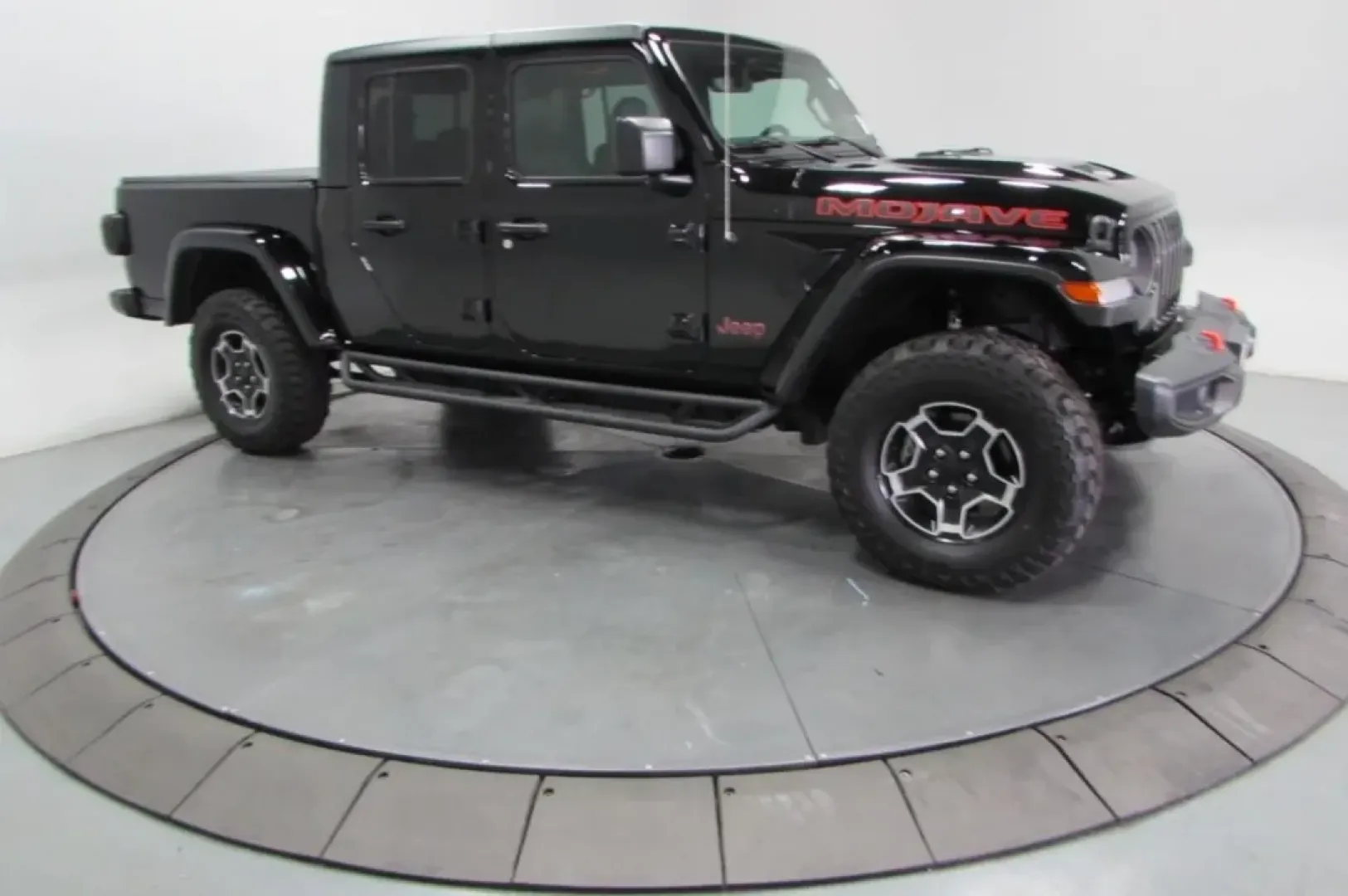 2023 /Black Jeep Gladiator Mojave (1C6JJTEG0PL) with an Other engine, located at 12836 Highway 21, De Soto, MO, 63020, (636) 337-7777, 38.151867, -90.575615 - **Conquer the Great Outdoors with the 2023 Jeep Gladiator 4WD Mojave at Pettus Ford De Soto!**<br /> <br /> Are you ready to elevate your outdoor adventures? The 2023 Jeep Gladiator 4WD Mojave is the ultimate vehicle for thrill-seekers and weekend explorers in De Soto, MO. Whether you're planning a - Photo#3