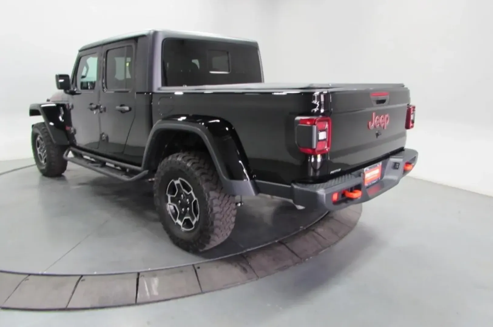 2023 /Black Jeep Gladiator Mojave (1C6JJTEG0PL) with an Other engine, located at 12836 Highway 21, De Soto, MO, 63020, (636) 337-7777, 38.151867, -90.575615 - **Conquer the Great Outdoors with the 2023 Jeep Gladiator 4WD Mojave at Pettus Ford De Soto!**<br /> <br /> Are you ready to elevate your outdoor adventures? The 2023 Jeep Gladiator 4WD Mojave is the ultimate vehicle for thrill-seekers and weekend explorers in De Soto, MO. Whether you're planning a - Photo#5