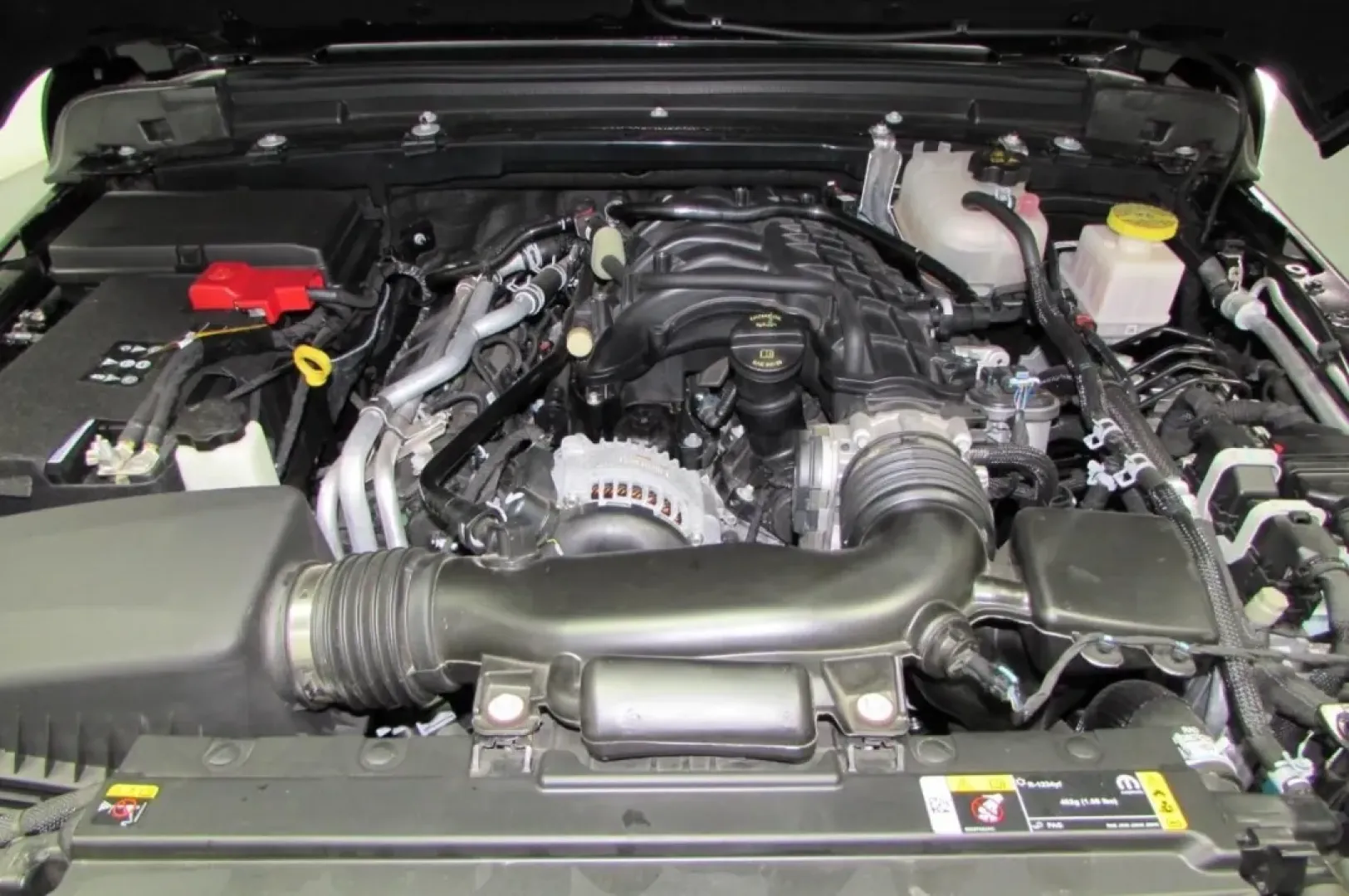 2023 /Black Jeep Gladiator Mojave (1C6JJTEG0PL) with an Other engine, located at 12836 Highway 21, De Soto, MO, 63020, (636) 337-7777, 38.151867, -90.575615 - **Conquer the Great Outdoors with the 2023 Jeep Gladiator 4WD Mojave at Pettus Ford De Soto!**<br /> <br /> Are you ready to elevate your outdoor adventures? The 2023 Jeep Gladiator 4WD Mojave is the ultimate vehicle for thrill-seekers and weekend explorers in De Soto, MO. Whether you're planning a - Photo#8