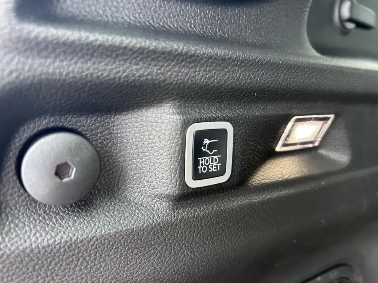2025 /Global Black Leather Jeep Grand Cherokee Limited (1C4RJKBG7S8) with an 3.6L V6 24V VVT UPG I engine, located at 970 Woodlawn Dr., Farmington, MO, 63640, (573) 431-7800, 37.825642, -90.468674 - **Explore the Open Road with the 2025 Jeep Grand Cherokee L Your Family's Adventure Awaits!**<br /> <br /> Are you ready to elevate your family road trips and weekend getaways? The 2025 Jeep Grand Cherokee L is the perfect companion for those who seek comfort, style, and versatility in their advent - Photo#4