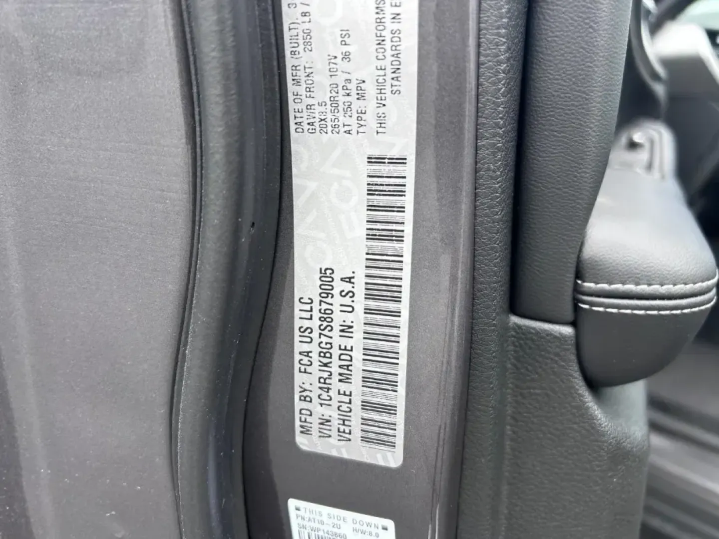 2025 /Global Black Leather Jeep Grand Cherokee Limited (1C4RJKBG7S8) with an 3.6L V6 24V VVT UPG I engine, located at 970 Woodlawn Dr., Farmington, MO, 63640, (573) 431-7800, 37.825642, -90.468674 - **Explore the Open Road with the 2025 Jeep Grand Cherokee L Your Family's Adventure Awaits!**<br /> <br /> Are you ready to elevate your family road trips and weekend getaways? The 2025 Jeep Grand Cherokee L is the perfect companion for those who seek comfort, style, and versatility in their advent - Photo#24