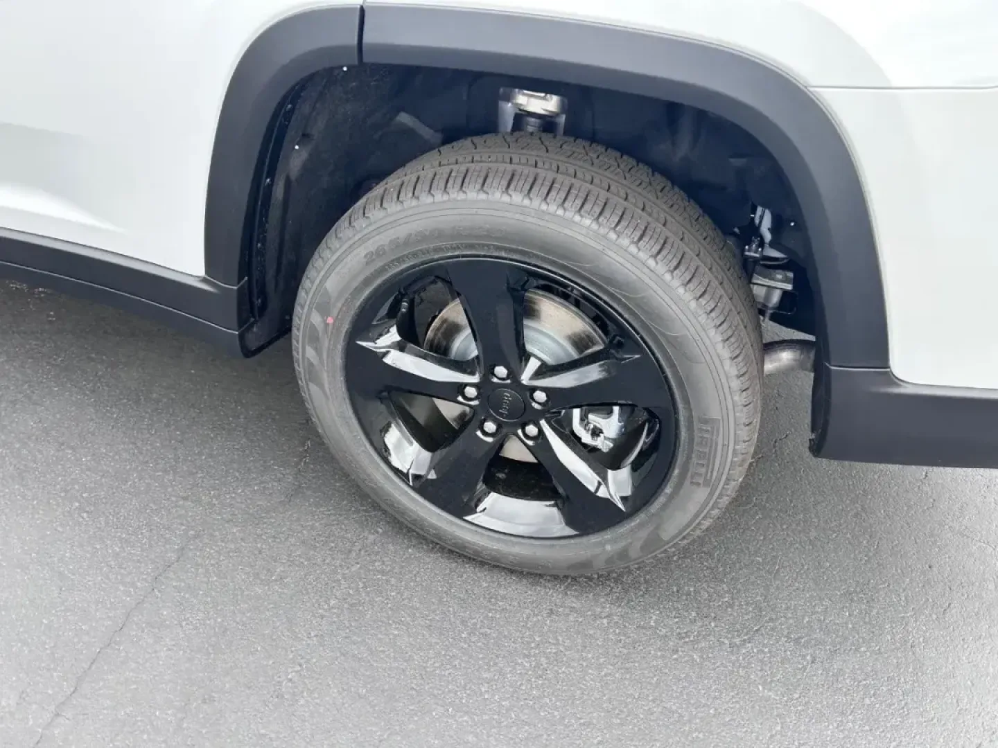 2025 /Global Black Leather Jeep Grand Cherokee L Limited (1C4RJKBG9S8) with an 3.6L V6 24V VVT UPG I engine, located at 970 Woodlawn Dr., Farmington, MO, 63640, (573) 431-7800, 37.825642, -90.468674 - **Adventure Awaits with the 2025 Jeep Grand Cherokee L Your Perfect Family SUV!**<br /> <br /> Are you searching for an SUV that can effortlessly blend your family's day-to-day needs with thrilling weekend adventures? Look no further than the 2025 Jeep Grand Cherokee L, now available at Pettus CDJR - Photo#5