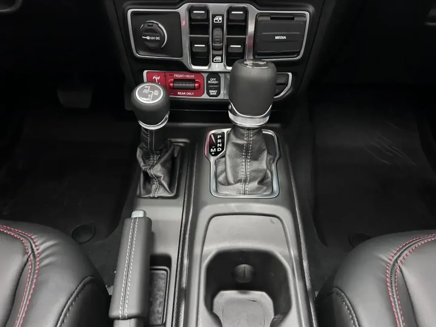 2025 /Black Leather Jeep Wrangler Rubicon X (1C4RJXFN2SW) with an 2.0L Turbocharged engine, located at 970 Woodlawn Dr., Farmington, MO, 63640, (573) 431-7800, 37.825642, -90.468674 - **Embrace Adventure with the 2025 Jeep Wrangler Rubicon X Your Ideal SUV for Life's Journeys!**<br /> <br /> Are you ready to elevate your adventures? Whether you're conquering rugged terrains, embarking on family road trips, or navigating your daily commute, the 2025 Jeep Wrangler Rubicon X is des - Photo#14