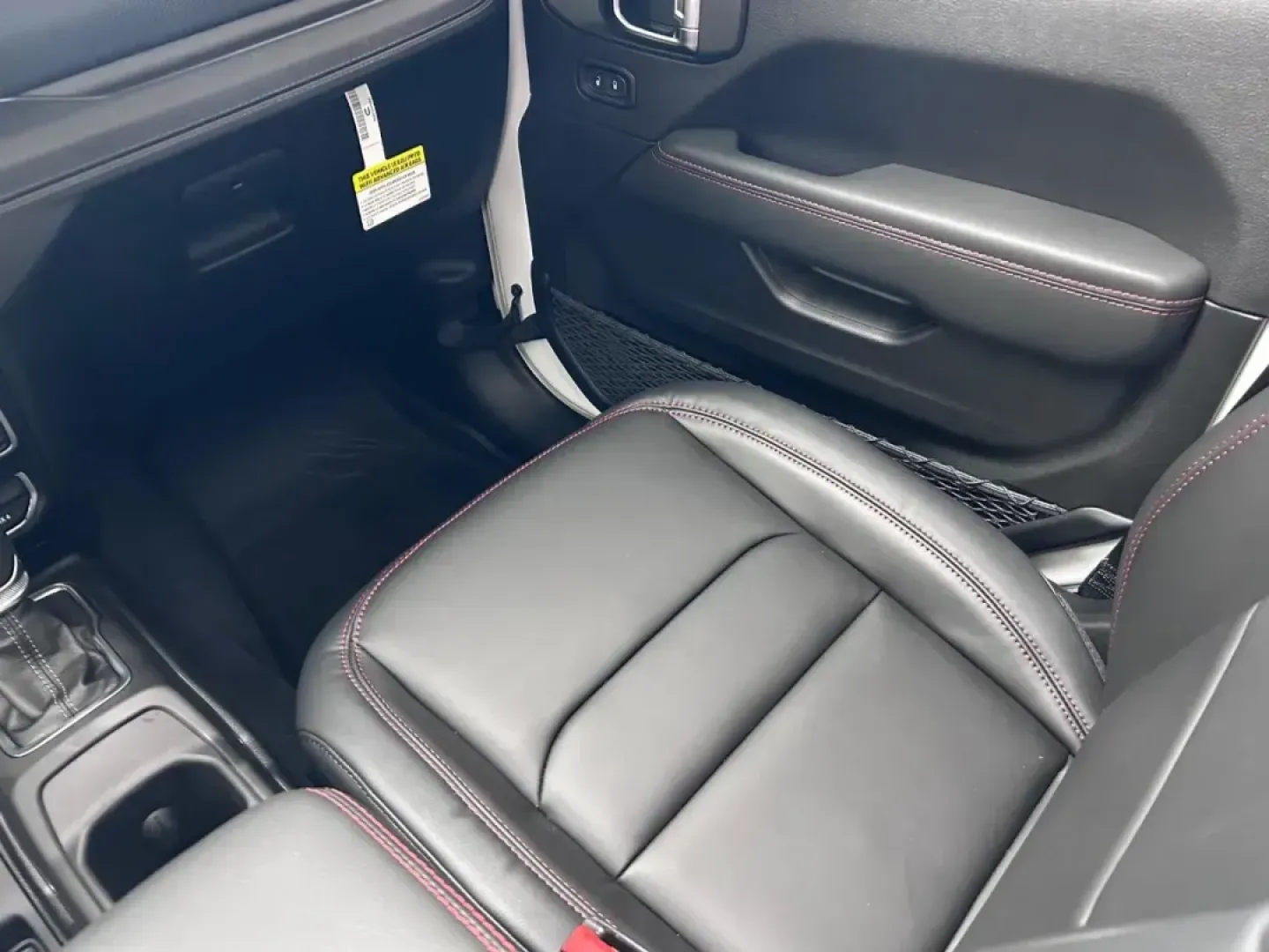 2025 /Black Leather Jeep Wrangler Rubicon X (1C4RJXFN2SW) with an 2.0L Turbocharged engine, located at 970 Woodlawn Dr., Farmington, MO, 63640, (573) 431-7800, 37.825642, -90.468674 - **Embrace Adventure with the 2025 Jeep Wrangler Rubicon X Your Ideal SUV for Life's Journeys!**<br /> <br /> Are you ready to elevate your adventures? Whether you're conquering rugged terrains, embarking on family road trips, or navigating your daily commute, the 2025 Jeep Wrangler Rubicon X is des - Photo#15