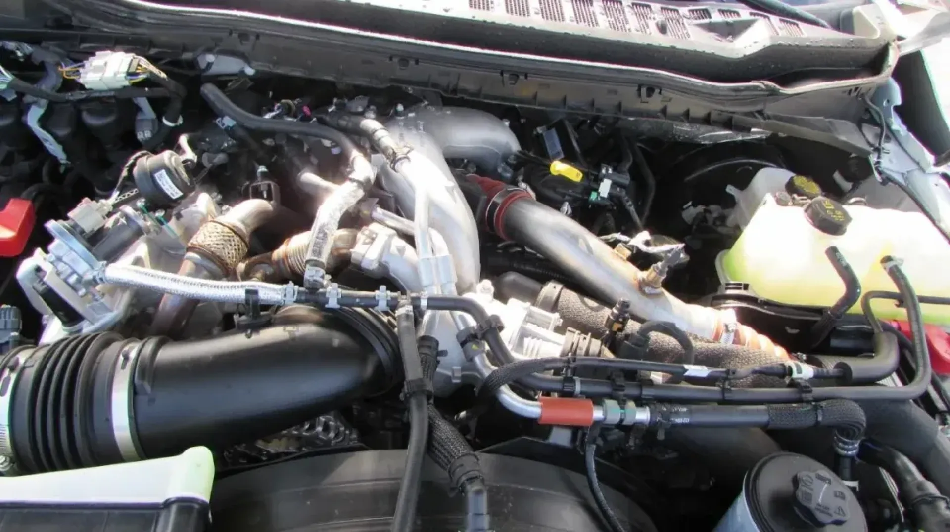 2024 /Medium Dark Slate Leather Ford F-250SD Platinum (1FT8W2BM3RE) with an Other engine, located at 12830 Highway 21, De Soto, MO, 63020, (636) 337-7777, 38.153099, -90.573624 - USED 2024 Ford F-250SD Platinum from Pettus Chrysler Dodge Jeep Ram De Soto, De Soto MO. - Photo#19