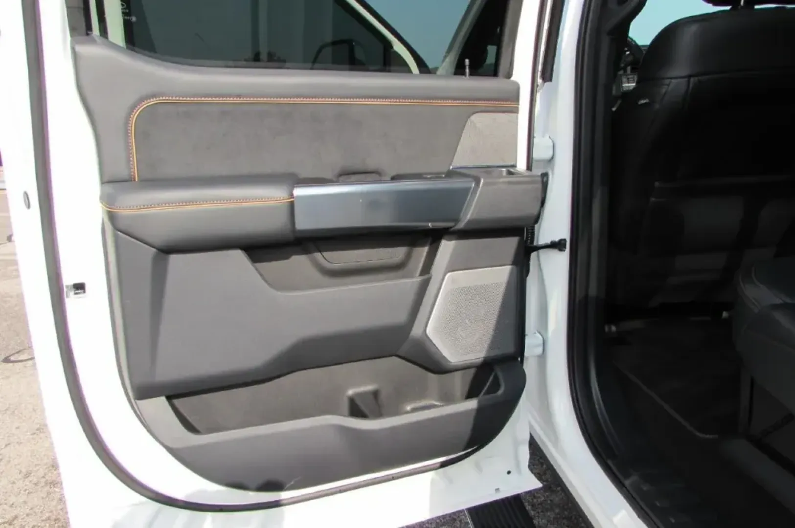 2024 /Medium Dark Slate Leather Ford F-250SD Platinum (1FT8W2BM3RE) with an Other engine, located at 12830 Highway 21, De Soto, MO, 63020, (636) 337-7777, 38.153099, -90.573624 - USED 2024 Ford F-250SD Platinum from Pettus Chrysler Dodge Jeep Ram De Soto, De Soto MO. - Photo#40