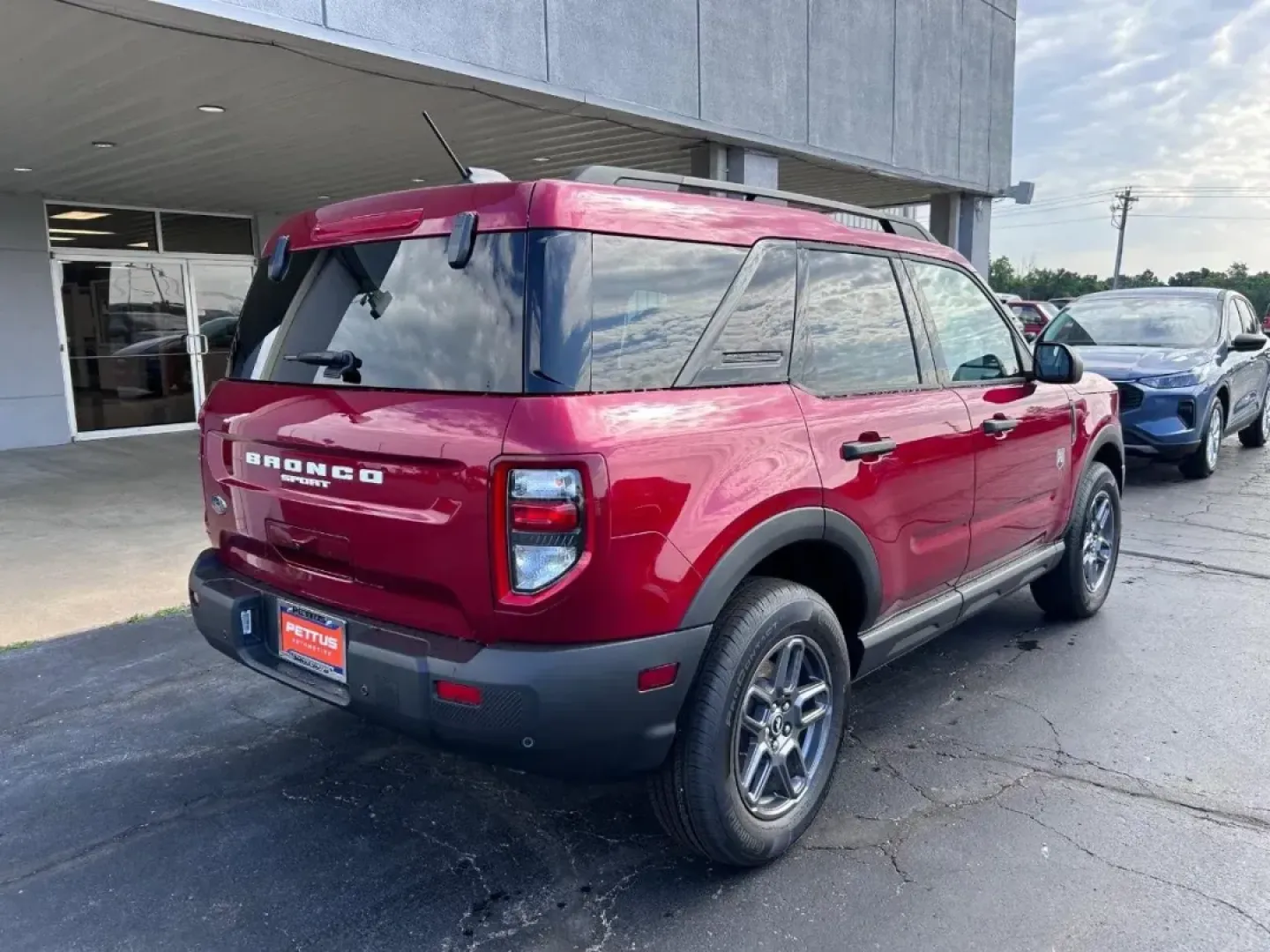 2025 /Medium Lt Smoked Truffle Cloth Ford Bronco Sport Big Bend (3FMCR9BN0SR) with an 1.5L EcoBoost engine, Automatic transmission, located at 141 Commercial Dr, Fredericktown, MO, 63645, (573) 783-6432, 37.570087, -90.320648 - Embark on your next adventure with the 2025 Ford Bronco Sport Big Bend, the perfect SUV for both weekend getaways and daily commutes. Whether you're a growing family seeking space and comfort, or a young professional in search of a stylish yet practical ride, this vehicle caters to all your needs. W - Photo#2