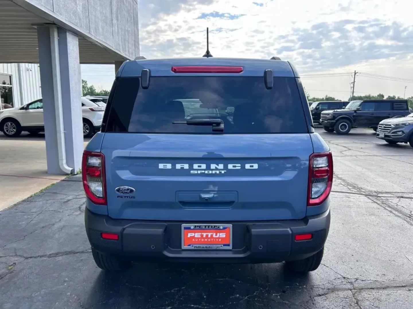 2025 /Medium Lt Smoked Truffle Cloth Ford Bronco Sport Big Bend (3FMCR9BN2SR) with an 1.5L EcoBoost engine, Automatic transmission, located at 141 Commercial Dr, Fredericktown, MO, 63645, (573) 783-6432, 37.570087, -90.320648 - ### Conquer the Great Outdoors in the 2025 Ford Bronco Sport Big Bend!<br /> <br /> Are you an adventure seeker, a weekend warrior, or a family looking to explore the wonders of nature? Look no further than the 2025 Ford Bronco Sport Big Bend, available now at Pettus Ford Fredericktown! This rugged - Photo#3