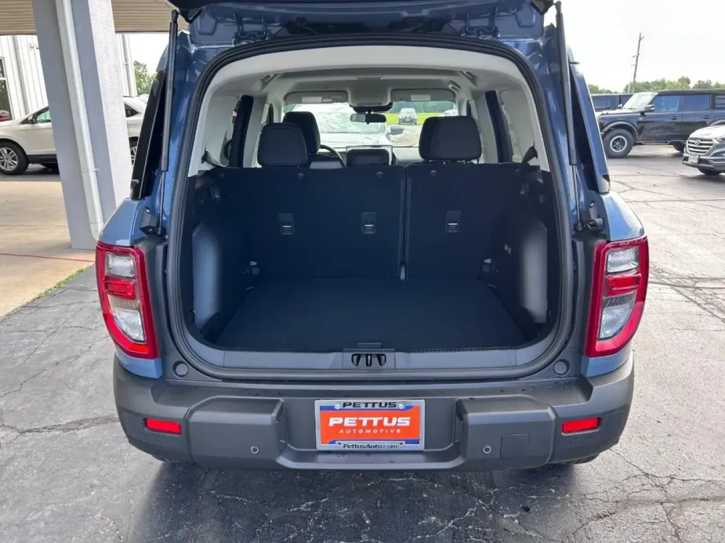 2025 /Medium Lt Smoked Truffle Cloth Ford Bronco Sport Big Bend (3FMCR9BN2SR) with an 1.5L EcoBoost engine, Automatic transmission, located at 141 Commercial Dr, Fredericktown, MO, 63645, (573) 783-6432, 37.570087, -90.320648 - ### Conquer the Great Outdoors in the 2025 Ford Bronco Sport Big Bend!<br /> <br /> Are you an adventure seeker, a weekend warrior, or a family looking to explore the wonders of nature? Look no further than the 2025 Ford Bronco Sport Big Bend, available now at Pettus Ford Fredericktown! This rugged - Photo#4