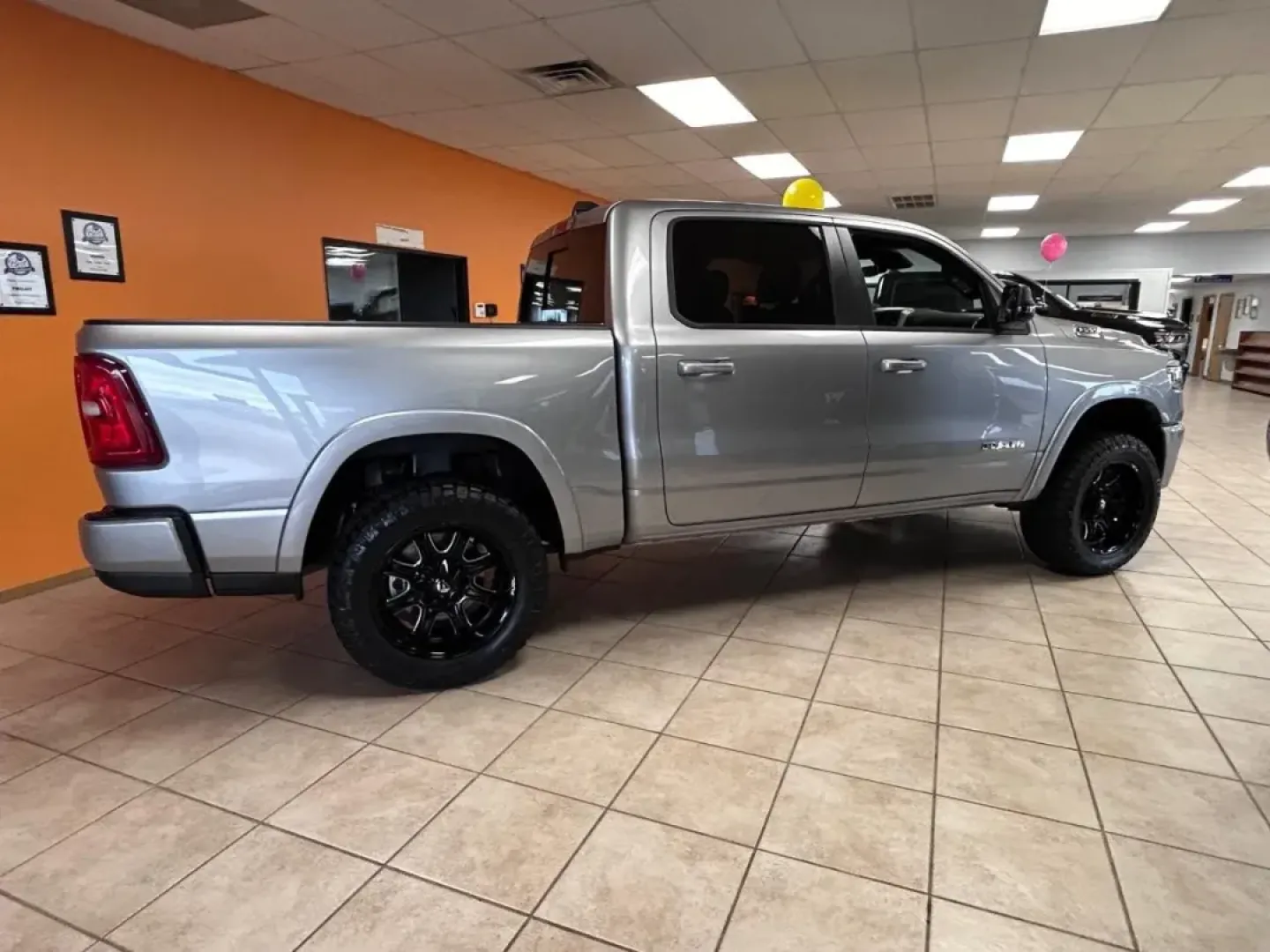 2025 /Diesel Gray/Black Cloth Ram 1500 Big Horn/Lone Star (1C6RRFFG2SN) with an 3.6L V6 24V VVT eTorque UPG I engine, located at 970 Woodlawn Dr., Farmington, MO, 63640, (573) 431-7800, 37.825642, -90.468674 - **Experience Adventure with the 2025 Ram 1500 Big Horn/Lone Star at Pettus CDJR Farmington!**<br /> <br /> Are you ready to elevate your weekend adventures and tackle your daily commute with confidence? Whether you're a growing family looking for a spacious ride, a weekend warrior seeking the perfec - Photo#2