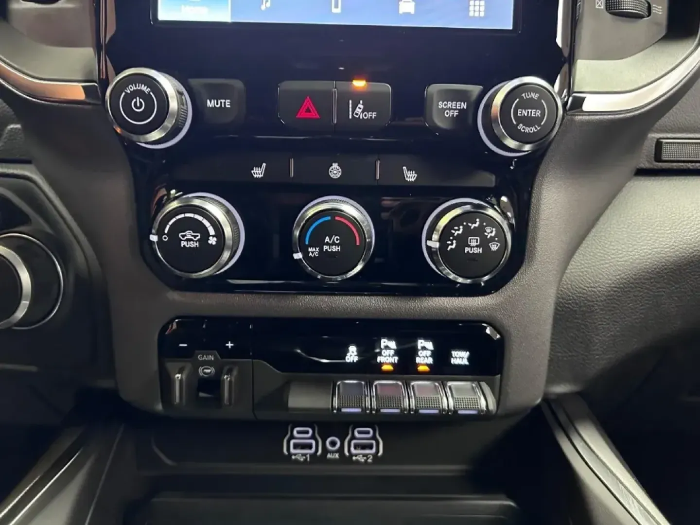 2025 /Diesel Gray/Black Cloth Ram 1500 Big Horn/Lone Star (1C6RRFFG2SN) with an 3.6L V6 24V VVT eTorque UPG I engine, located at 970 Woodlawn Dr., Farmington, MO, 63640, (573) 431-7800, 37.825642, -90.468674 - **Experience Adventure with the 2025 Ram 1500 Big Horn/Lone Star at Pettus CDJR Farmington!**<br /> <br /> Are you ready to elevate your weekend adventures and tackle your daily commute with confidence? Whether you're a growing family looking for a spacious ride, a weekend warrior seeking the perfec - Photo#14