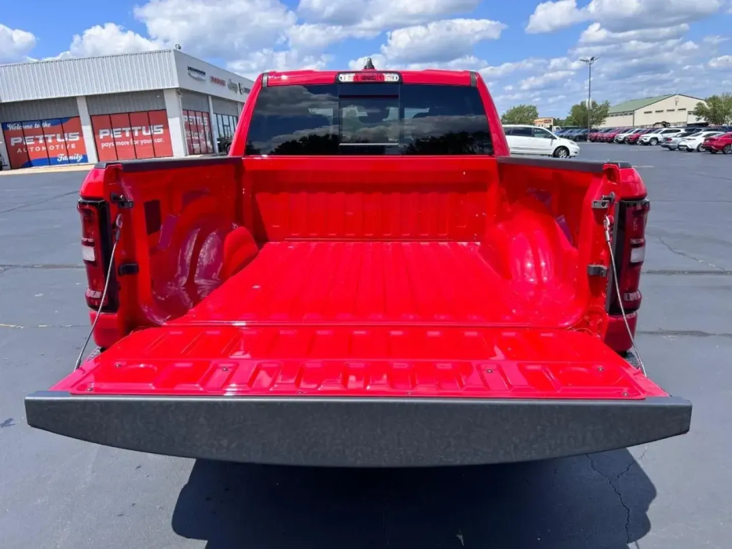 2025 /Diesel Gray/Black Cloth Ram 1500 Big Horn/Lone Star (1C6RRFFG8SN) with an 3.6L V6 24V VVT eTorque UPG I engine, located at 970 Woodlawn Dr., Farmington, MO, 63640, (573) 431-7800, 37.825642, -90.468674 - **Elevate Your Adventures with the 2025 Ram 1500 Big Horn/Lone Star at Pettus CDJR Farmington!**<br /> <br /> If you're seeking a vehicle that seamlessly blends rugged capability with modern comfort, look no further than the stunning 2025 Ram 1500 Big Horn/Lone Star. This impressive truck is perfect - Photo#3