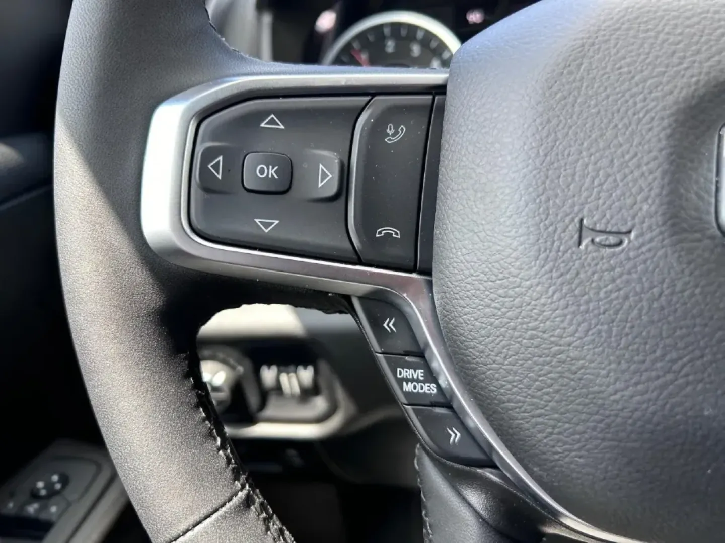 2025 /Diesel Gray/Black Cloth Ram 1500 Big Horn/Lone Star (1C6RRFFG8SN) with an 3.6L V6 24V VVT eTorque UPG I engine, located at 970 Woodlawn Dr., Farmington, MO, 63640, (573) 431-7800, 37.825642, -90.468674 - **Elevate Your Adventures with the 2025 Ram 1500 Big Horn/Lone Star at Pettus CDJR Farmington!**<br /> <br /> If you're seeking a vehicle that seamlessly blends rugged capability with modern comfort, look no further than the stunning 2025 Ram 1500 Big Horn/Lone Star. This impressive truck is perfect - Photo#10