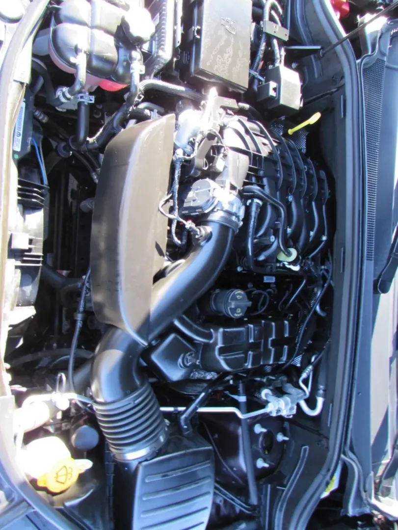 2024 /Black Dodge Durango SXT (1C4RDJAG4RC) with an 3.6L V6 DOHC 24V engine, Automatic transmission, located at 12830 Highway 21, De Soto, MO, 63020, (636) 337-7777, 38.153099, -90.573624 - Are you ready to elevate your family adventures or weekend getaways? Look no further than this stunning 2024 Dodge Durango, now available at Pettus CDJR DeSoto! With its spacious interior, powerful performance, and advanced technology, this SUV is the perfect blend of comfort and capability, making - Photo#8