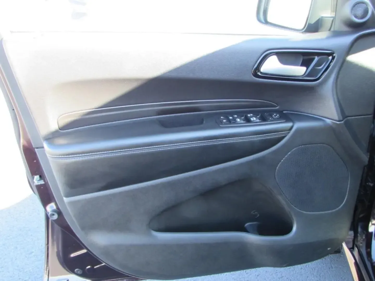 2024 /Black Dodge Durango SXT (1C4RDJAG4RC) with an 3.6L V6 DOHC 24V engine, Automatic transmission, located at 12830 Highway 21, De Soto, MO, 63020, (636) 337-7777, 38.153099, -90.573624 - Are you ready to elevate your family adventures or weekend getaways? Look no further than this stunning 2024 Dodge Durango, now available at Pettus CDJR DeSoto! With its spacious interior, powerful performance, and advanced technology, this SUV is the perfect blend of comfort and capability, making - Photo#10