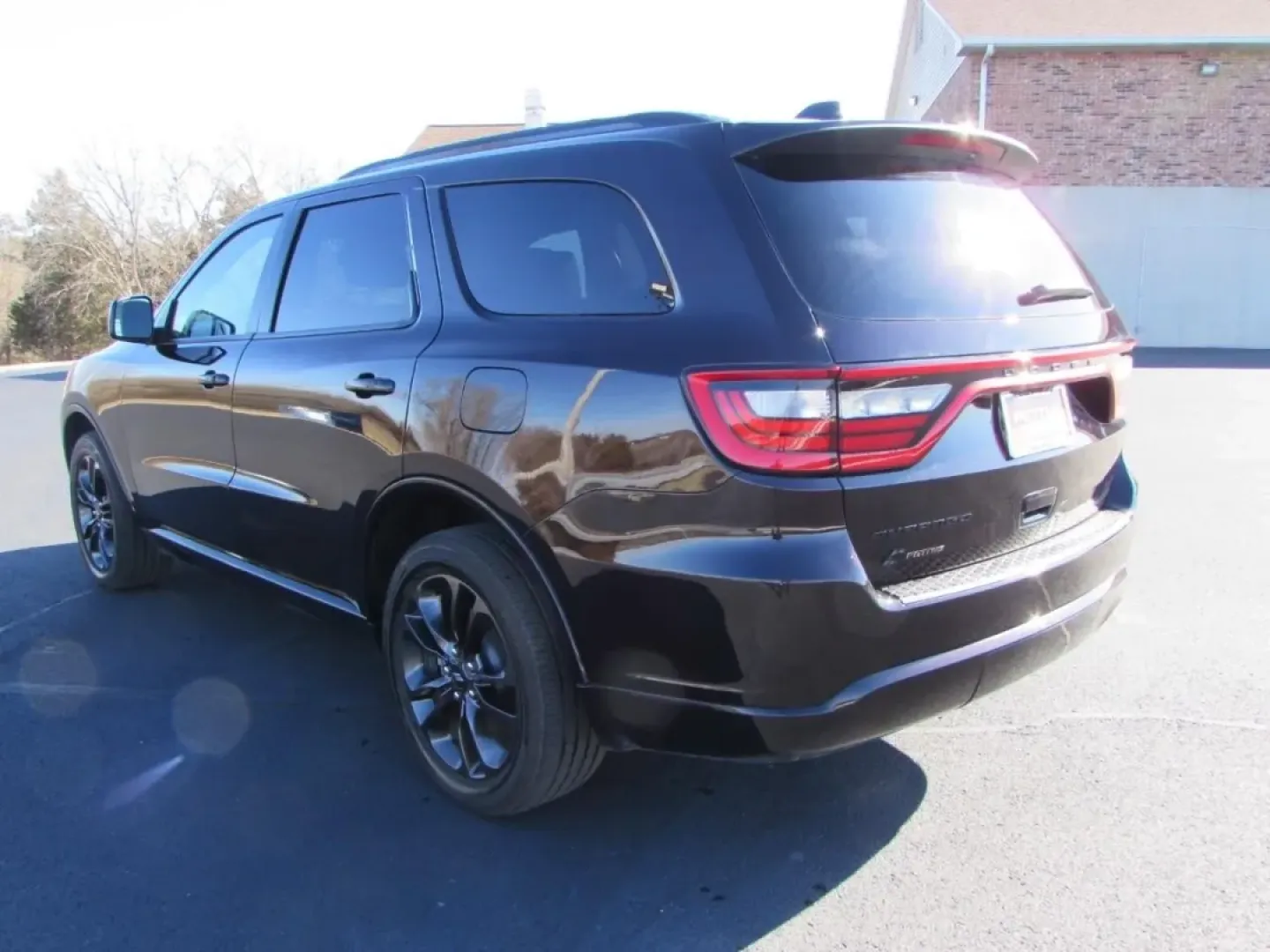 2024 /Black Dodge Durango SXT (1C4RDJAG4RC) with an 3.6L V6 DOHC 24V engine, Automatic transmission, located at 12830 Highway 21, De Soto, MO, 63020, (636) 337-7777, 38.153099, -90.573624 - Are you ready to elevate your family adventures or weekend getaways? Look no further than this stunning 2024 Dodge Durango, now available at Pettus CDJR DeSoto! With its spacious interior, powerful performance, and advanced technology, this SUV is the perfect blend of comfort and capability, making - Photo#4
