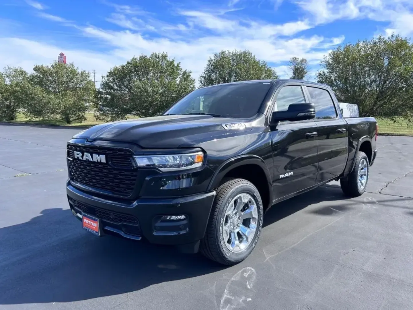 2025 /Diesel Gray/Black Cloth Ram 1500 Big Horn/Lone Star (1C6SRFFP5SN) with an 3.0L Straight 6 Turbocharged engine, located at 970 Woodlawn Dr., Farmington, MO, 63640, (573) 431-7800, 37.825642, -90.468674 - Are you ready to take your adventures to the next level? Whether you're hauling gear for a weekend camping trip, navigating the daily commute, or simply running errands around Farmington, the 2025 Ram 1500 Big Horn/Lone Star is the perfect companion. This robust truck offers impressive versatility a - Photo#5