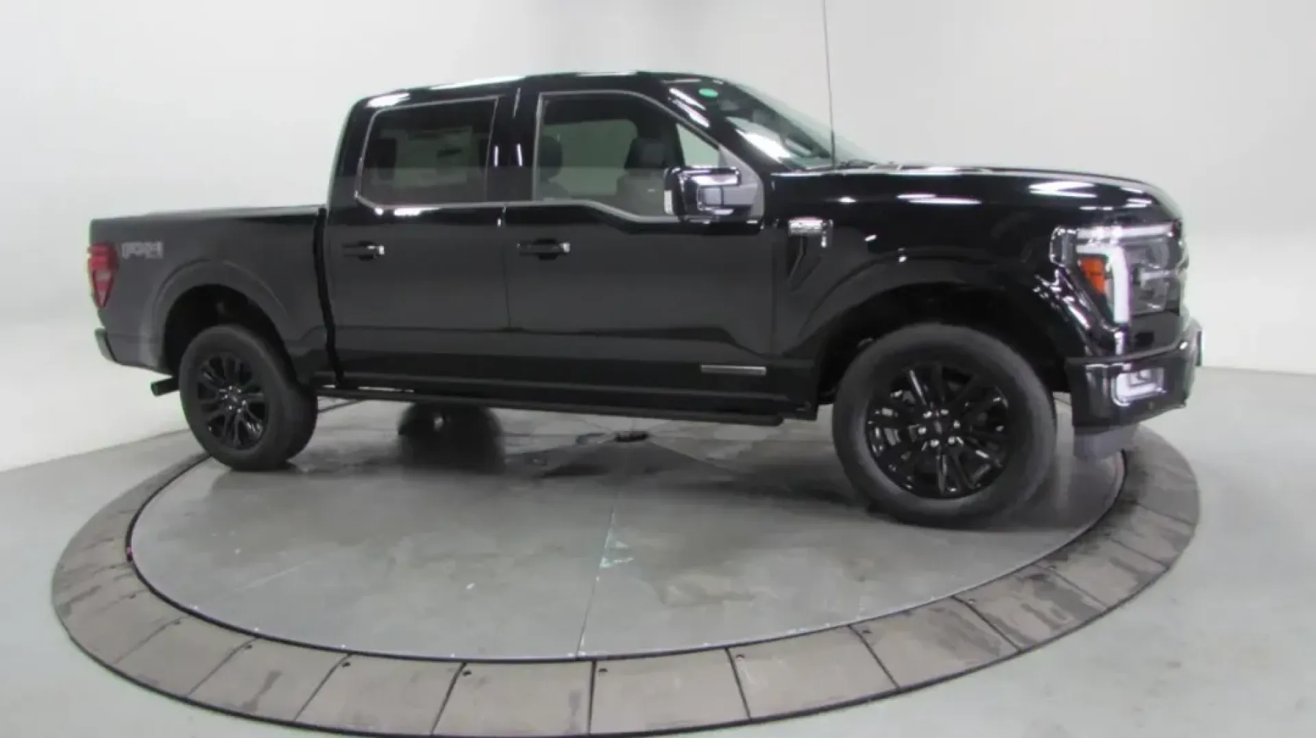 2025 /Smoked Truffle Leather Ford F-150 Platinum (1FTFW7LD4SF) with an 3.5L V6 Turbocharged engine, located at 12836 Highway 21, De Soto, MO, 63020, (636) 337-7777, 38.151867, -90.575615 - **Unleash Adventure with the 2025 Ford F-150 Platinum Your Ultimate Truck Awaits!**<br /> <br /> Looking for a truck that can seamlessly integrate into your active lifestyle? The 2025 Ford F-150 Platinum is not just a vehicle; it's a statement of power, versatility, and style. Perfect for weekend a - Photo#3