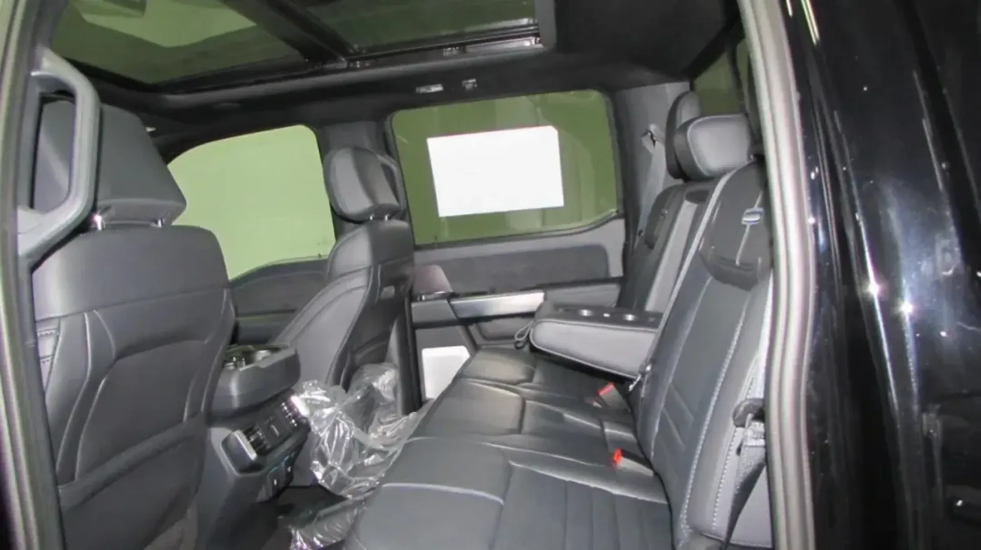 2025 /Smoked Truffle Leather Ford F-150 Platinum (1FTFW7LD4SF) with an 3.5L V6 Turbocharged engine, located at 12836 Highway 21, De Soto, MO, 63020, (636) 337-7777, 38.151867, -90.575615 - **Unleash Adventure with the 2025 Ford F-150 Platinum Your Ultimate Truck Awaits!**<br /> <br /> Looking for a truck that can seamlessly integrate into your active lifestyle? The 2025 Ford F-150 Platinum is not just a vehicle; it's a statement of power, versatility, and style. Perfect for weekend a - Photo#31