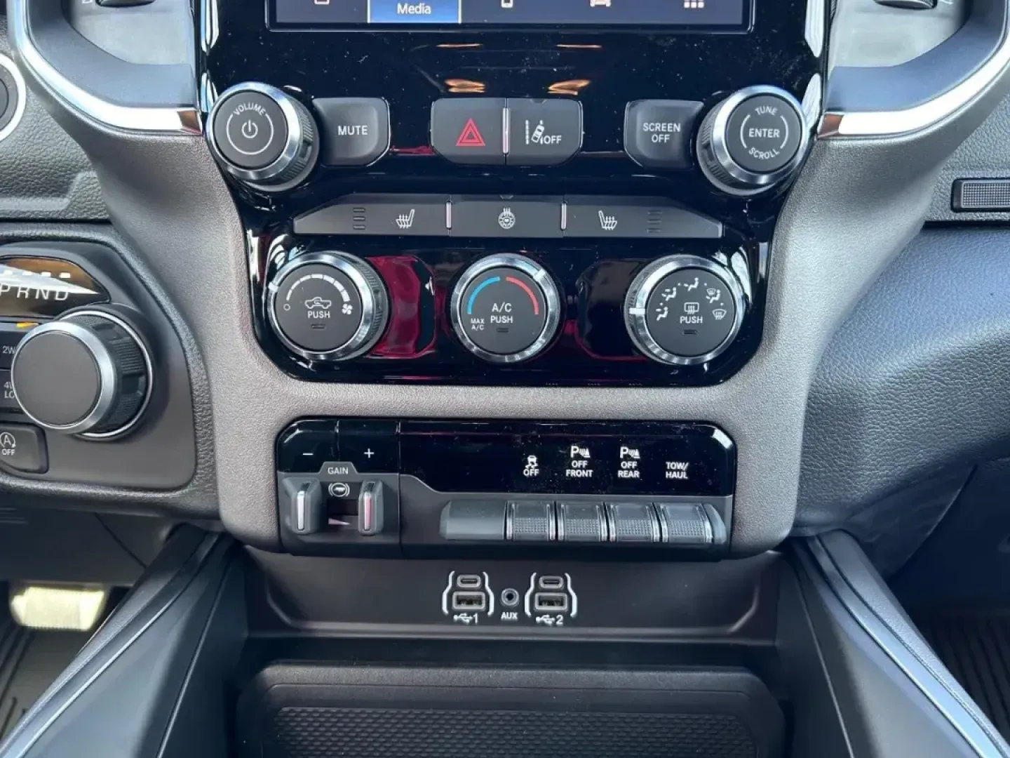 2025 /Diesel Gray/Black Cloth Ram 1500 Big Horn/Lone Star (1C6SRFFPXSN) with an 3.0L Straight 6 Turbocharged engine, located at 970 Woodlawn Dr., Farmington, MO, 63640, (573) 431-7800, 37.825642, -90.468674 - **Experience Adventure with the 2025 Ram 1500 Big Horn/Lone Star at Pettus CDJR Farmington!**<br /> <br /> Are you ready to elevate your lifestyle with a powerful, versatile truck that can handle everything from daily commutes to weekend adventures? The 2025 Ram 1500 Big Horn/Lone Star, available at - Photo#13