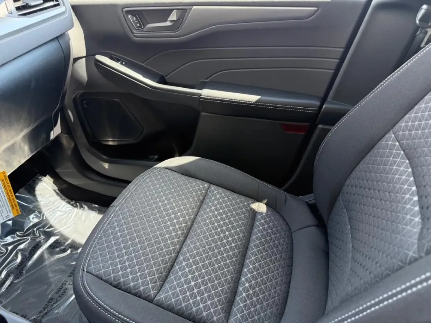 2025 /Ebony Cloth Ford Escape Active (1FMCU0GN8SU) with an 1.5L EcoBoost engine, Automatic transmission, located at 141 Commercial Dr, Fredericktown, MO, 63645, (573) 783-6432, 37.570087, -90.320648 - Elevate your adventures and daily commutes with the stunning 2025 Ford Escape Active, now available at Pettus Ford Fredericktown. This iconic SUV is not just a vehicle; it's a lifestyle companion, perfect for families, commuters, or anyone seeking versatility and style. With its spacious interior an - Photo#14