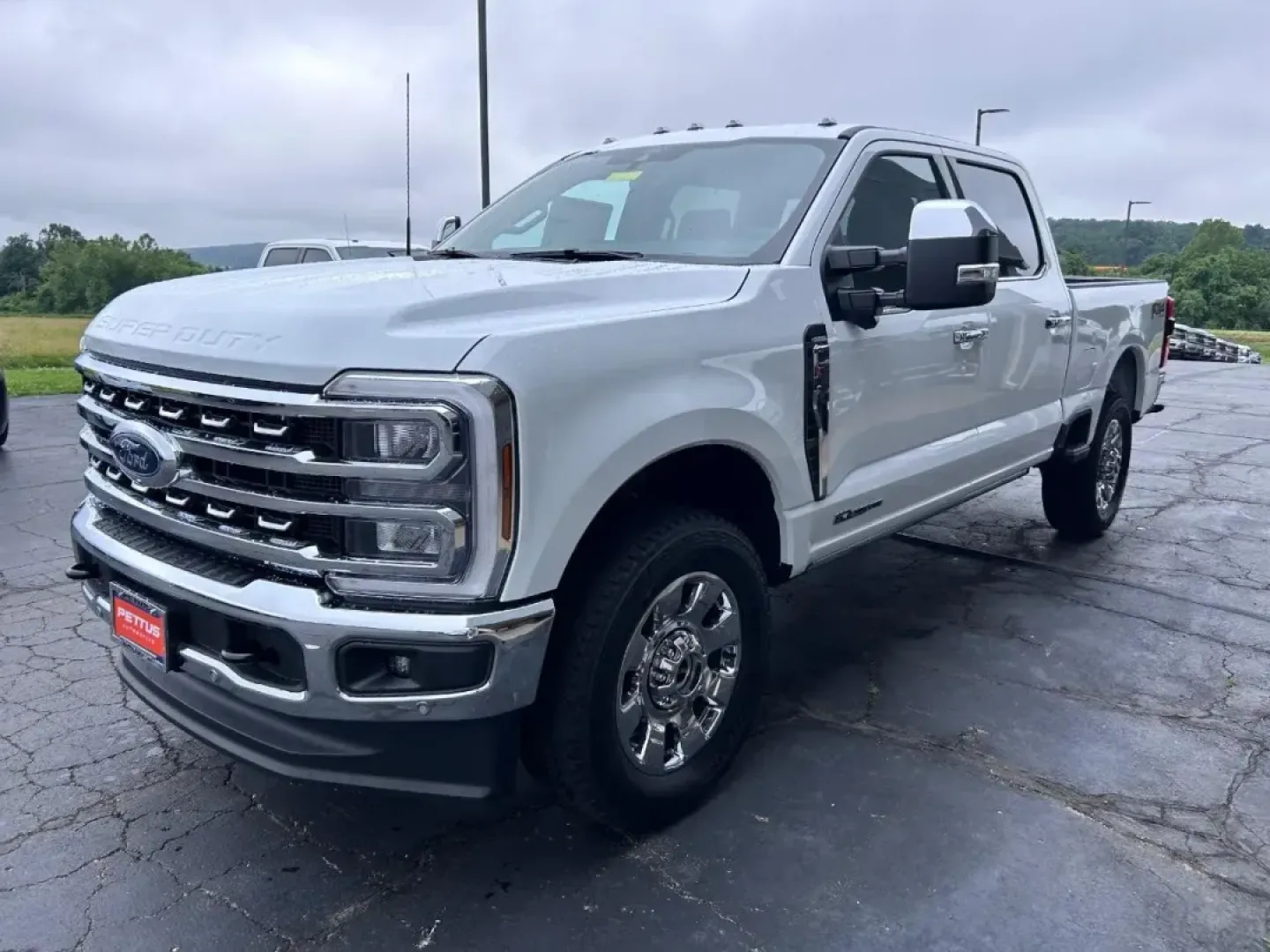 2025 /Black Onyx Leather Ford F-350SD (1FT8W3BT8SE) with an 6.7L Turbocharged engine, located at 141 Commercial Dr, Fredericktown, MO, 63645, (573) 783-6432, 37.570087, -90.320648 - **Conquer the Open Road with the 2025 Ford F-350SD Your Ultimate Trucking Companion!**<br /> <br /> Are you searching for the perfect truck to elevate your weekend adventures or tackle tough jobs? Look no further than the stunning 2025 Ford F-350SD, now available for you at Pettus Ford Fredericktow - Photo#6