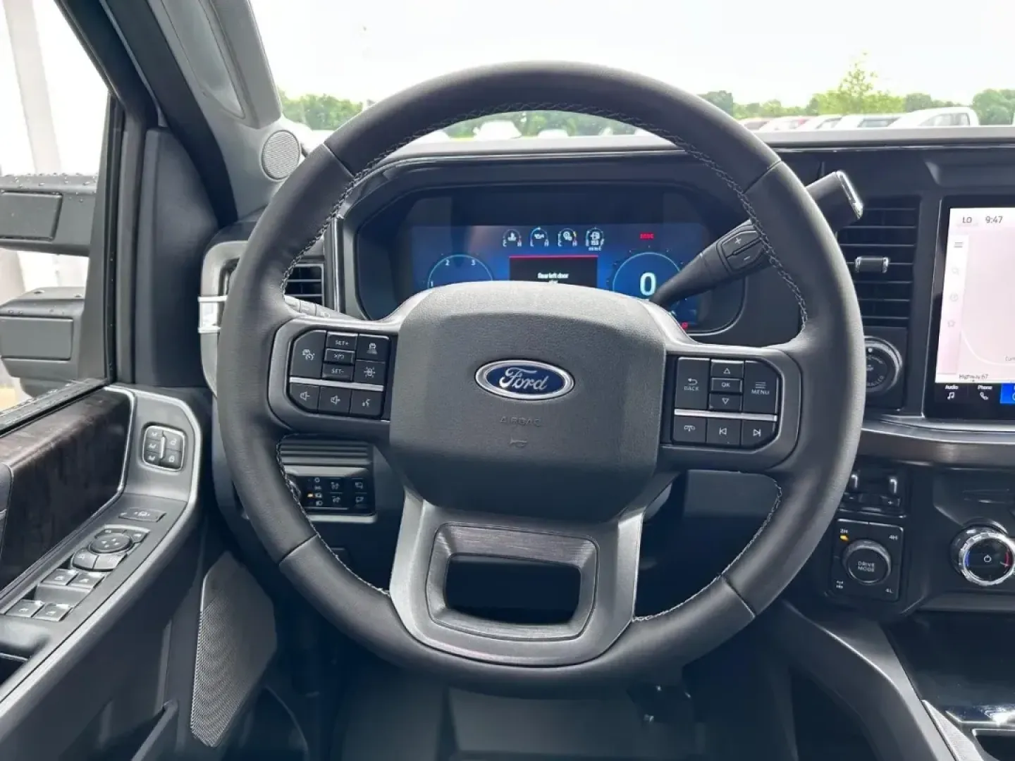 2025 /Black Onyx Leather Ford F-350SD (1FT8W3BT8SE) with an 6.7L Turbocharged engine, located at 141 Commercial Dr, Fredericktown, MO, 63645, (573) 783-6432, 37.570087, -90.320648 - **Conquer the Open Road with the 2025 Ford F-350SD Your Ultimate Trucking Companion!**<br /> <br /> Are you searching for the perfect truck to elevate your weekend adventures or tackle tough jobs? Look no further than the stunning 2025 Ford F-350SD, now available for you at Pettus Ford Fredericktow - Photo#10