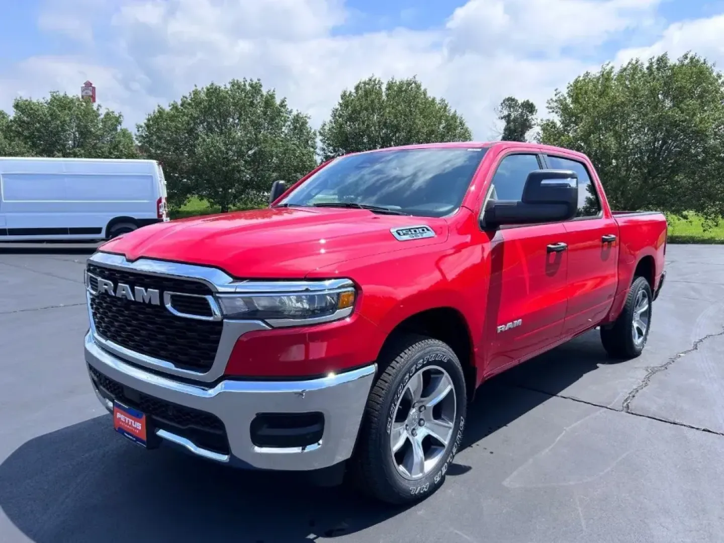 2025 /Diesel Gray/Black Cloth Ram 1500 Tradesman (1C6SRFGPXSN) with an 3.0L Straight 6 Turbocharged engine, located at 970 Woodlawn Dr., Farmington, MO, 63640, (573) 431-7800, 37.825642, -90.468674 - Are you ready to elevate your adventures with a truck that seamlessly blends power, comfort, and cutting-edge technology? Look no further than this stunning 2025 Ram 1500 Tradesman currently available at Pettus CDJR Farmington, your trusted OEM dealership located at 970 Woodlawn Drive, Farmington, M - Photo#5