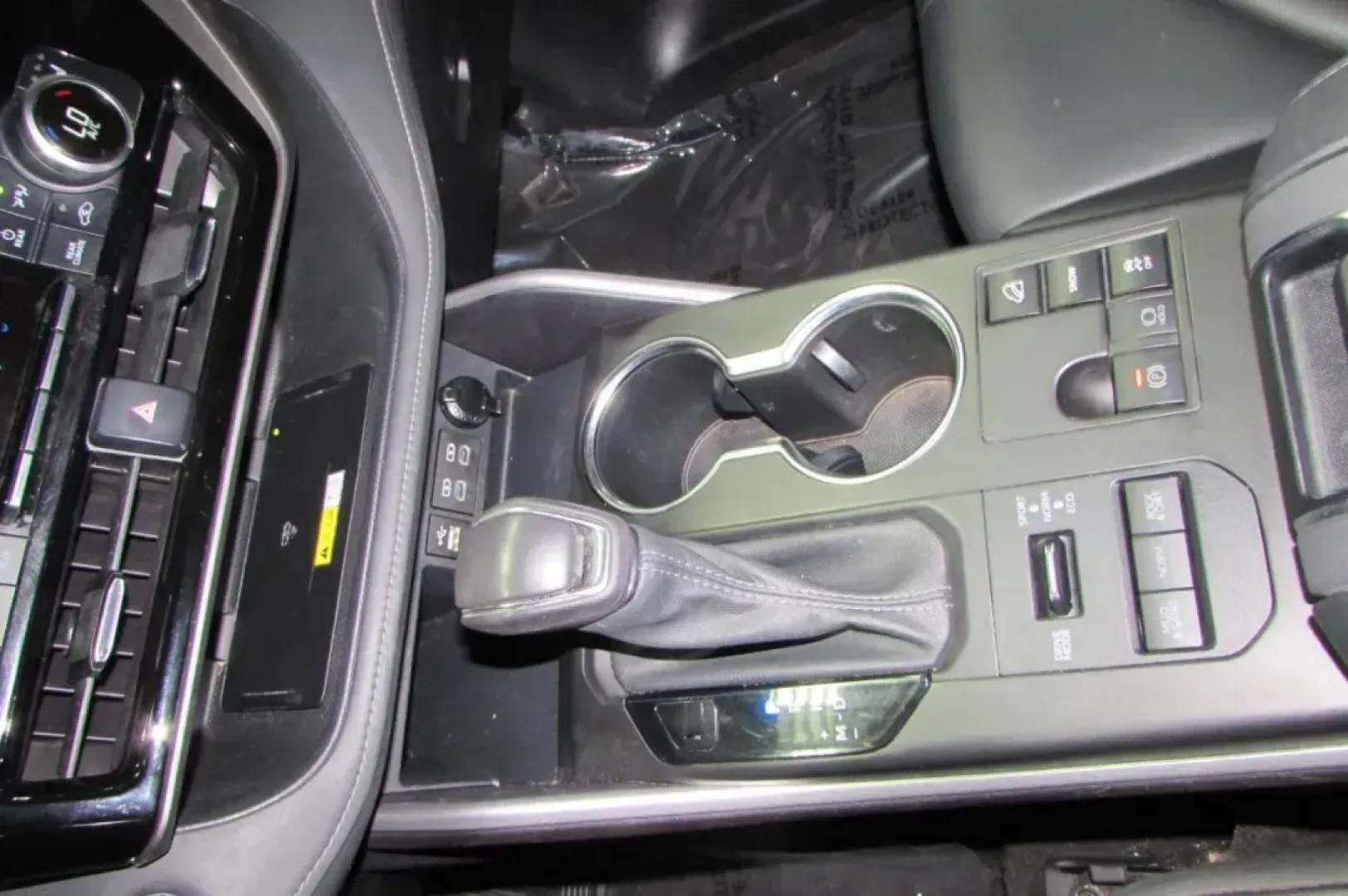 2023 /Black Leather Toyota Highlander XLE (5TDKDRBH1PS) with an Other engine, Automatic transmission, located at 12836 Highway 21, De Soto, MO, 63020, (636) 337-7777, 38.151867, -90.575615 - **Explore the Open Road with the 2023 Toyota Highlander XLE at Pettus Ford De Soto!**<br /> <br /> Are you ready to elevate your family adventures or daily commutes? Look no further than the stunning **2023 Toyota Highlander XLE**, now available at **Pettus Ford De Soto**, your trusted OEM dealershi - Photo#21
