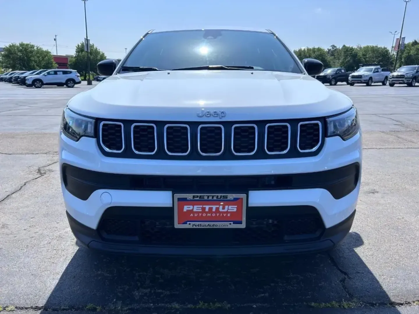 2025 /Cloth Jeep Compass Sport (3C4NJDAN8ST) with an 2.0L I4 DOHC DI Turbo engine, Automatic transmission, located at 970 Woodlawn Dr., Farmington, MO, 63640, (573) 431-7800, 37.825642, -90.468674 - Are you ready for your next adventure? The 2025 Jeep Compass Sport is the perfect companion for weekend getaways or daily commutes while keeping your lifestyle in mind. Spacious and equipped with modern technology, this SUV is designed for the modern family or the solo traveler seeking comfort and c - Photo#6