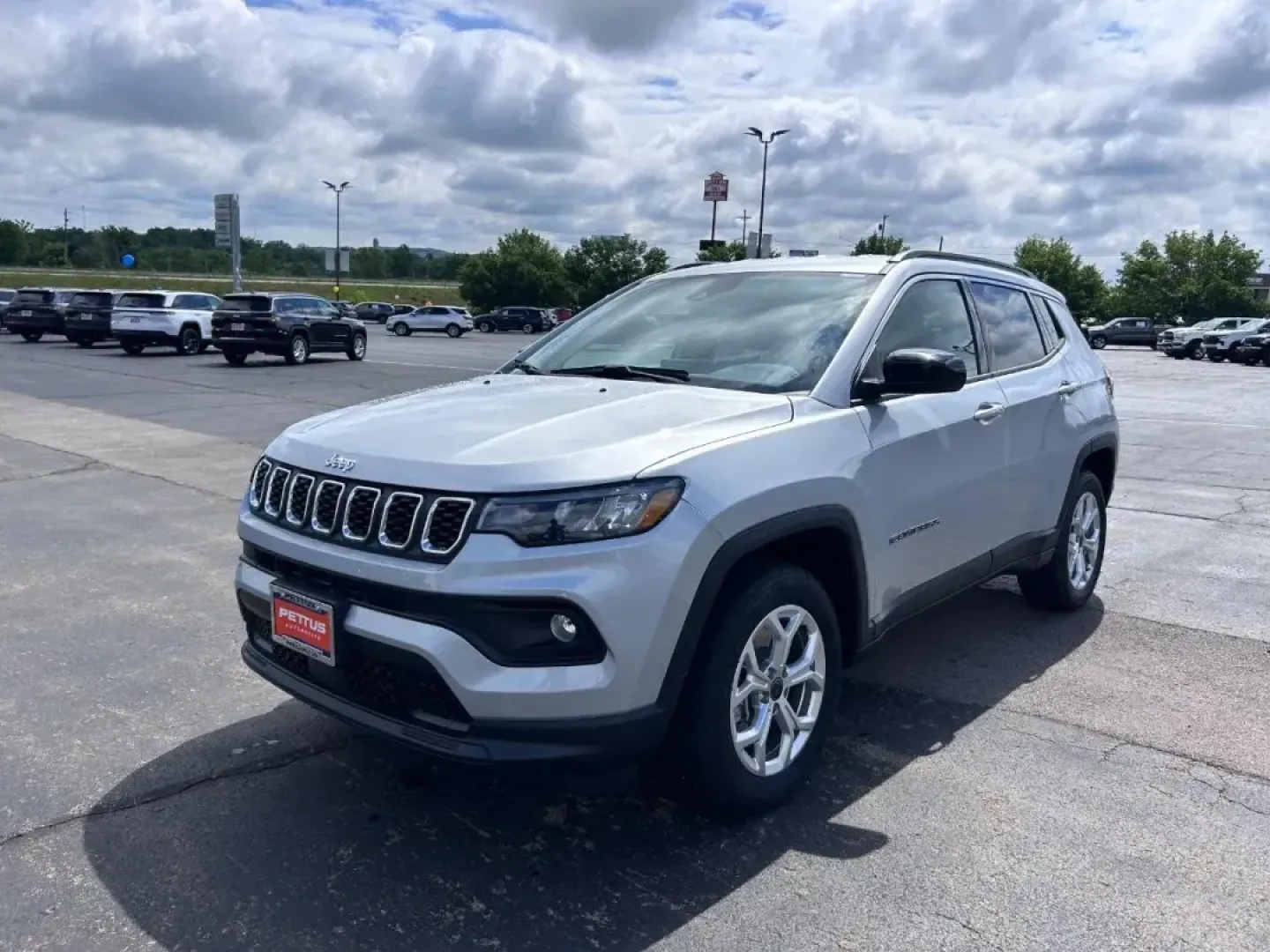 2025 /Black Leather Trimmed Jeep Compass Latitude (3C4NJDBN1ST) with an 2.0L I4 DOHC DI Turbo engine, Automatic transmission, located at 970 Woodlawn Dr., Farmington, MO, 63640, (573) 431-7800, 37.825642, -90.468674 - NEW 2025 Jeep Compass Latitude from Pettus CDJR Farmington, Farmington MO. - Photo#6