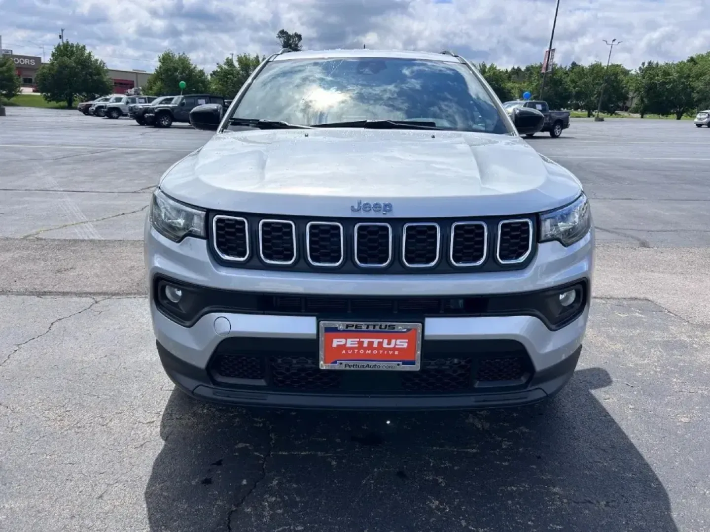 2025 /Black Leather Trimmed Jeep Compass Latitude (3C4NJDBN1ST) with an 2.0L I4 DOHC DI Turbo engine, Automatic transmission, located at 970 Woodlawn Dr., Farmington, MO, 63640, (573) 431-7800, 37.825642, -90.468674 - NEW 2025 Jeep Compass Latitude from Pettus CDJR Farmington, Farmington MO. - Photo#7