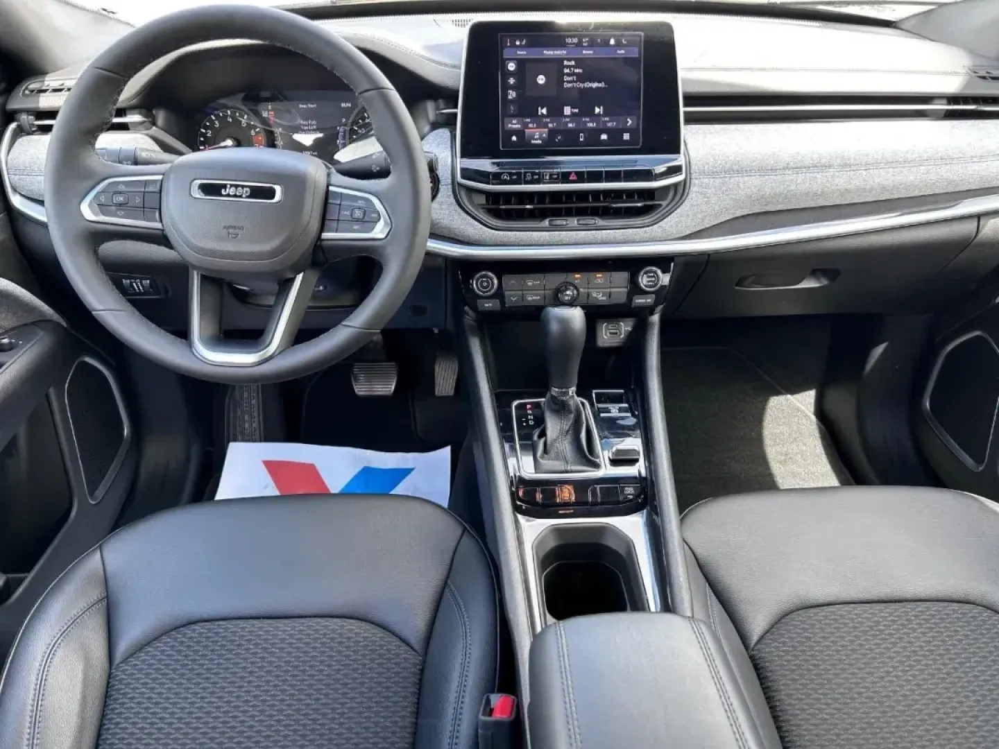 2025 /Black Leather Trimmed Jeep Compass Latitude (3C4NJDBN1ST) with an 2.0L I4 DOHC DI Turbo engine, Automatic transmission, located at 970 Woodlawn Dr., Farmington, MO, 63640, (573) 431-7800, 37.825642, -90.468674 - NEW 2025 Jeep Compass Latitude from Pettus CDJR Farmington, Farmington MO. - Photo#9