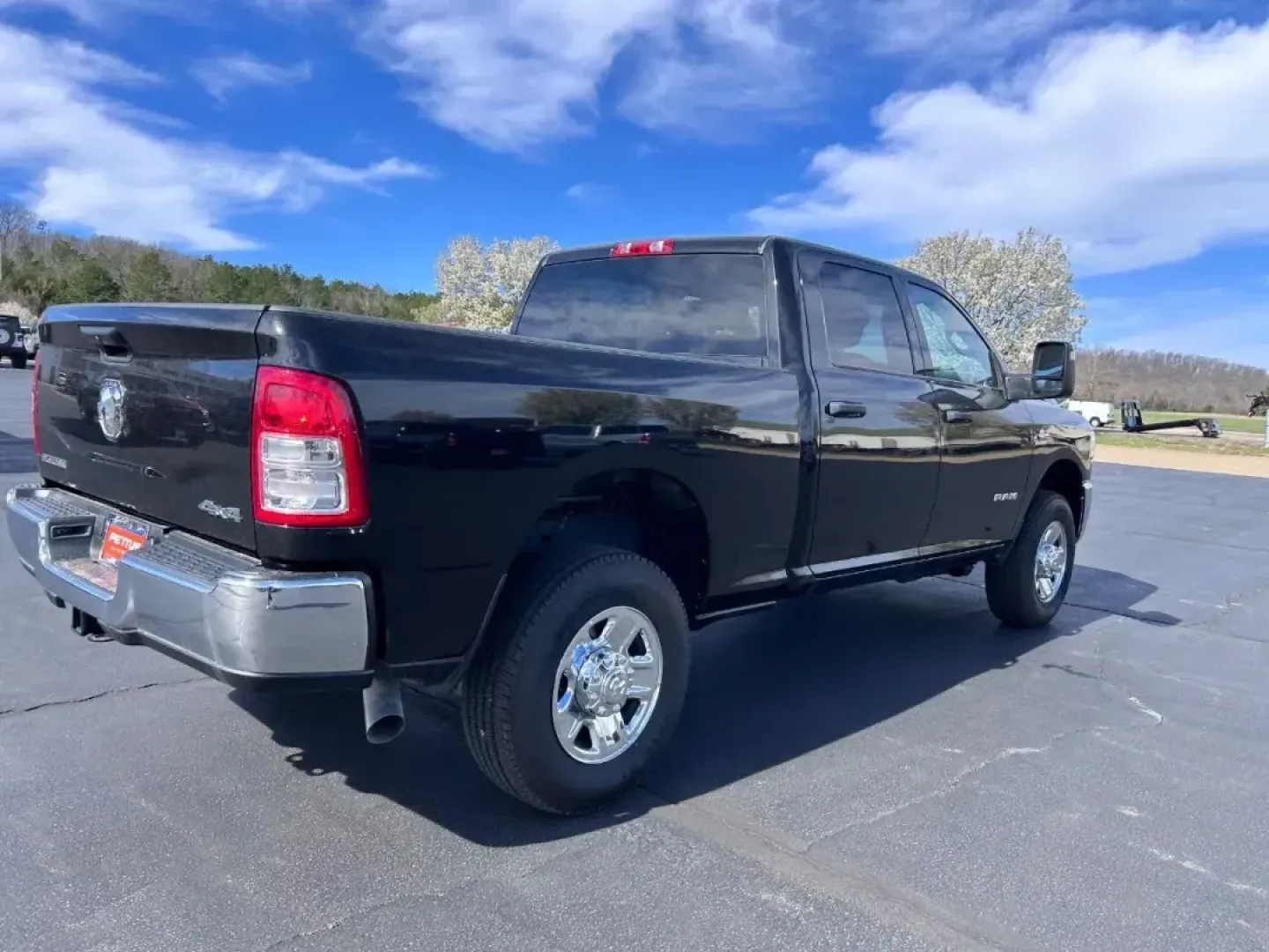 2024 /Diesel Gray/Black Cloth Ram 2500 Big Horn (3C6UR5DL5RG) with an Straight 6 Turbocharged Diesel engine, located at 970 Woodlawn Dr., Farmington, MO, 63640, (573) 431-7800, 37.825642, -90.468674 - **Unleash Adventure with the 2024 Ram 2500: Your Perfect Companion for Every Journey!**<br /> <br /> Are you ready to elevate your outdoor escapades or enhance your daily commute? The 2024 Ram 2500 Big Horn is not just a truck; it's a lifestyle upgrade designed to tackle everything from weekend adve - Photo#1