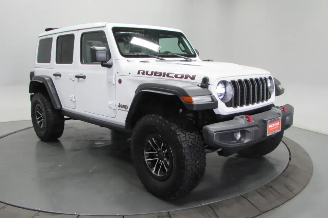2025 Jeep Wrangler 