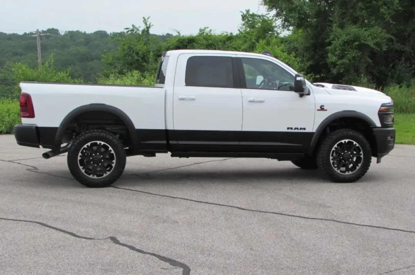 2025 /Black Leather Ram 2500 Rebel (3C63R5EL9SG) with an Other engine, located at 12830 Highway 21, De Soto, MO, 63020, (636) 337-7777, 38.153099, -90.573624 - **Unleash Your Adventure with the 2025 Ram 2500 Rebel Perfect for Any Trail or Task!**<br /> <br /> Are you ready to elevate your daily drive or weekend adventure? The 2025 Ram 2500 Rebel is not just a truck; it's your gateway to a lifestyle filled with excitement, utility, and comfort. Whether you - Photo#6
