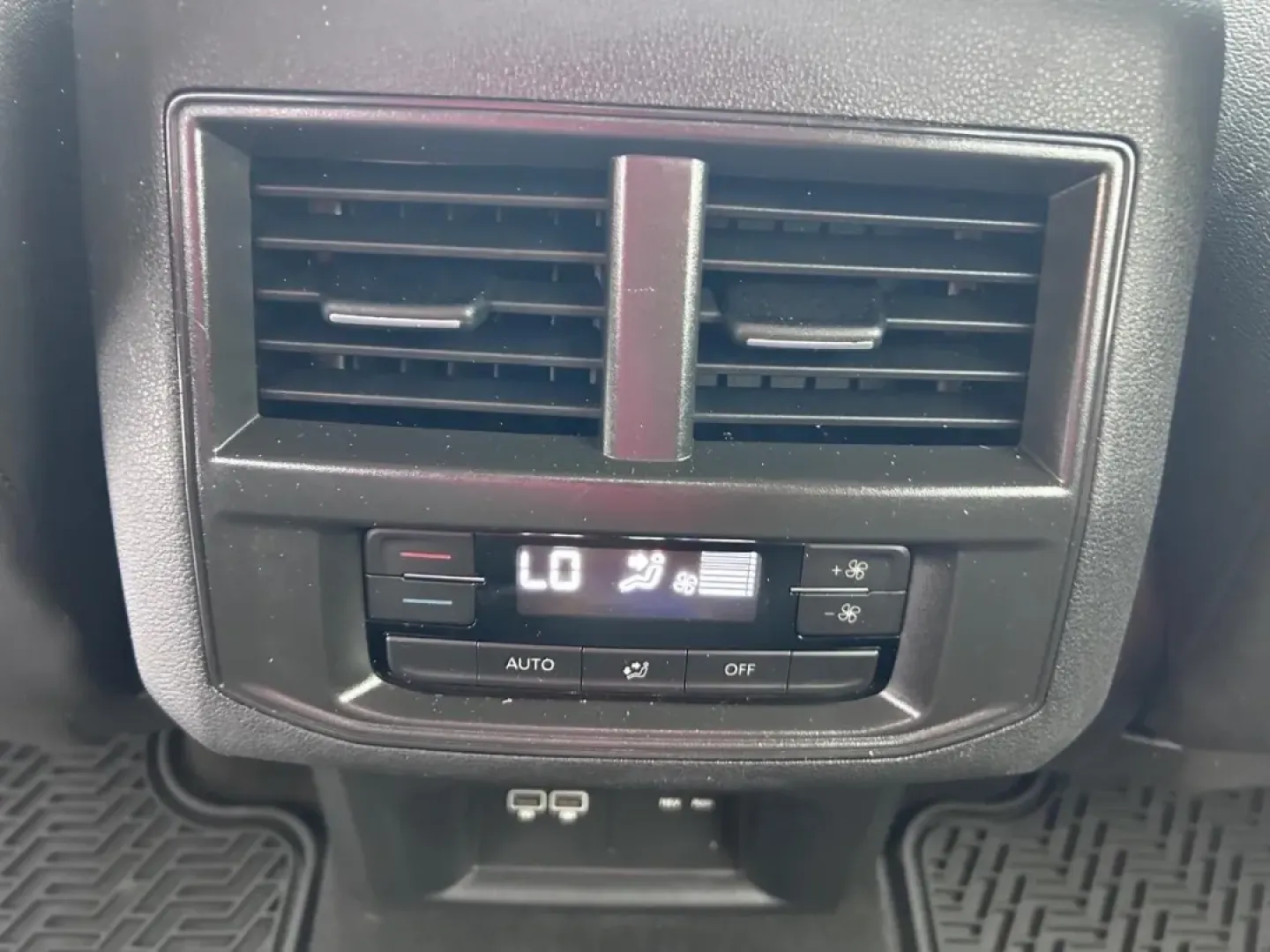 2021 /Titan Black Leather Volkswagen Atlas 3.6L V6 SE w/Technology R-Line (1V2NR2CA5MC) with an 3.6L VR6 DOHC 24-Valve engine, Automatic transmission, located at 141 Commercial Dr, Fredericktown, MO, 63645, (573) 783-6432, 37.570087, -90.320648 - ### Elevate Your Family Adventures with the 2021 Volkswagen Atlas at Pettus Ford Fredericktown!<br /> <br /> Are you ready to transform your family outings into unforgettable adventures? The 2021 Volkswagen Atlas is the ideal SUV for growing families, offering a spacious interior, modern technology, - Photo#11