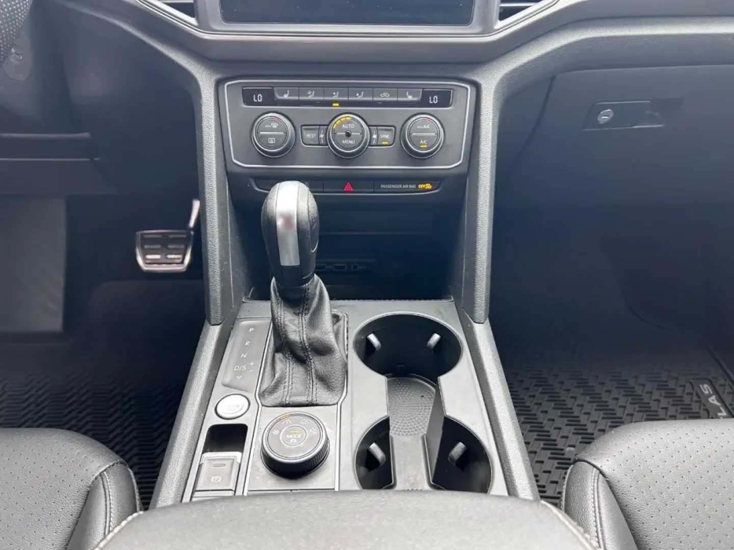 2021 /Titan Black Leather Volkswagen Atlas 3.6L V6 SE w/Technology R-Line (1V2NR2CA5MC) with an 3.6L VR6 DOHC 24-Valve engine, Automatic transmission, located at 141 Commercial Dr, Fredericktown, MO, 63645, (573) 783-6432, 37.570087, -90.320648 - ### Elevate Your Family Adventures with the 2021 Volkswagen Atlas at Pettus Ford Fredericktown!<br /> <br /> Are you ready to transform your family outings into unforgettable adventures? The 2021 Volkswagen Atlas is the ideal SUV for growing families, offering a spacious interior, modern technology, - Photo#18