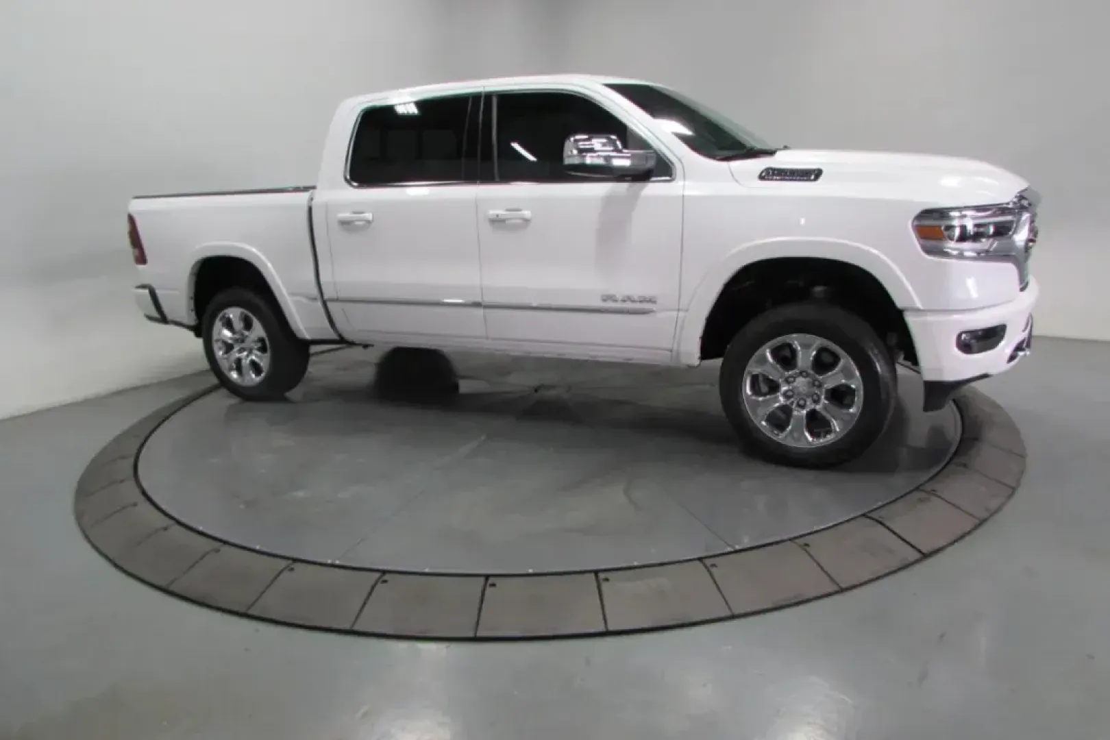 2023 /Black Leather Ram 1500 Limited (1C6SRFHT2PN) with an Other engine, located at 12836 Highway 21, De Soto, MO, 63020, (636) 337-7777, 38.151867, -90.575615 - **2023 Ram 1500 Limited: Your Ultimate Truck for Adventure and Daily Life!**<br /> <br /> Are you ready to elevate your driving experience? Whether you're hauling gear for a weekend getaway, tackling your daily commute, or managing family errands, the 2023 Ram 1500 Limited is designed to enhance you - Photo#3