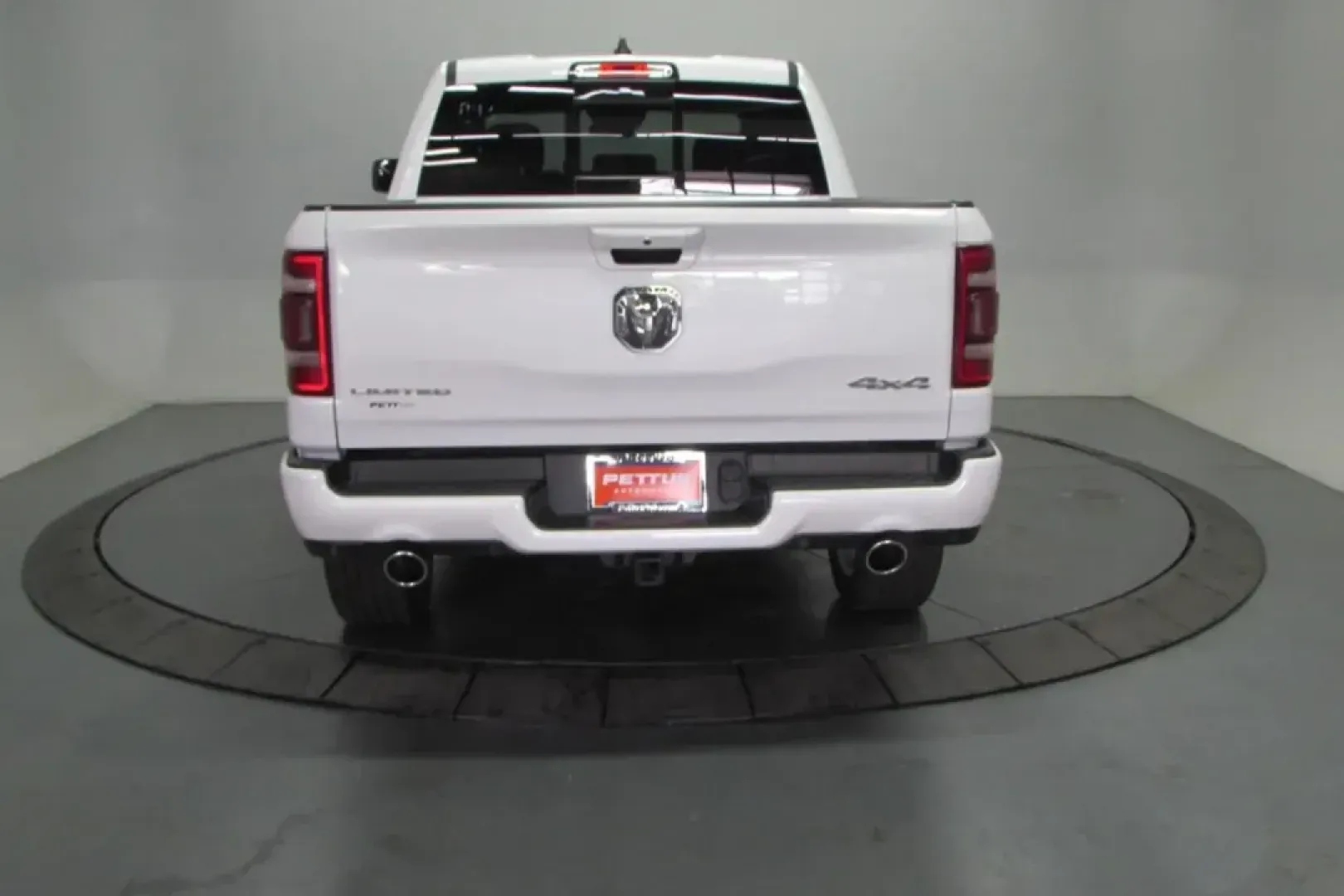 2023 /Black Leather Ram 1500 Limited (1C6SRFHT2PN) with an Other engine, located at 12836 Highway 21, De Soto, MO, 63020, (636) 337-7777, 38.151867, -90.575615 - **2023 Ram 1500 Limited: Your Ultimate Truck for Adventure and Daily Life!**<br /> <br /> Are you ready to elevate your driving experience? Whether you're hauling gear for a weekend getaway, tackling your daily commute, or managing family errands, the 2023 Ram 1500 Limited is designed to enhance you - Photo#6