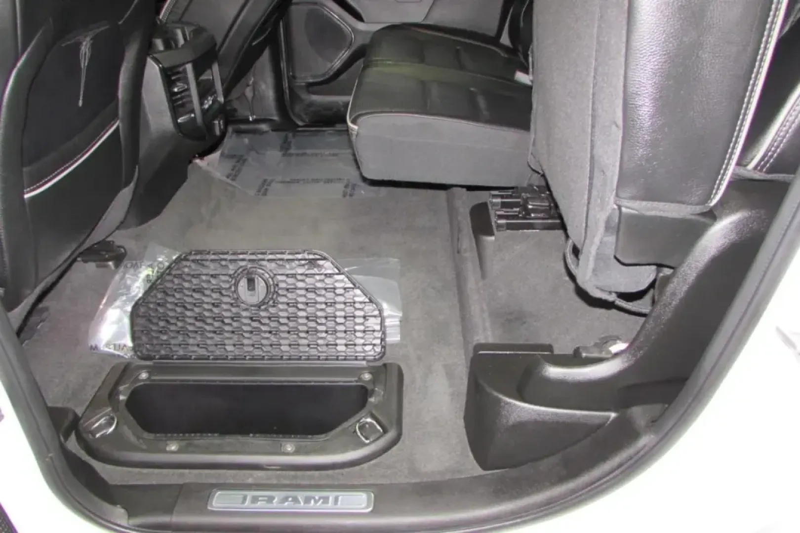 2023 /Black Leather Ram 1500 Limited (1C6SRFHT2PN) with an Other engine, located at 12836 Highway 21, De Soto, MO, 63020, (636) 337-7777, 38.151867, -90.575615 - **2023 Ram 1500 Limited: Your Ultimate Truck for Adventure and Daily Life!**<br /> <br /> Are you ready to elevate your driving experience? Whether you're hauling gear for a weekend getaway, tackling your daily commute, or managing family errands, the 2023 Ram 1500 Limited is designed to enhance you - Photo#32
