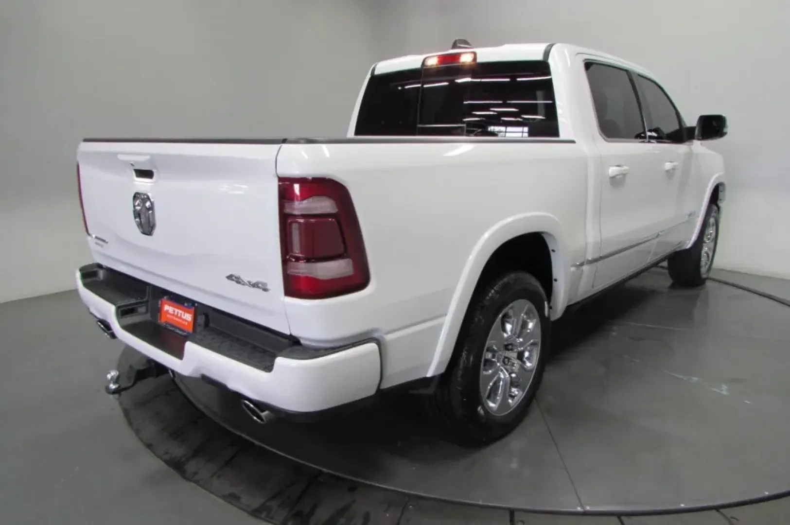 2023 /Black Ram 1500 Limited (1C6SRFHT2PN) with an Other engine, located at 12830 Highway 21, De Soto, MO, 63020, (636) 337-7777, 38.153099, -90.573624 - **2023 Ram 1500 Limited: Your Ultimate Truck for Adventure and Daily Life!**<br /> <br /> Are you ready to elevate your driving experience? Whether you're hauling gear for a weekend getaway, tackling your daily commute, or managing family errands, the 2023 Ram 1500 Limited is designed to enhance you - Photo#7