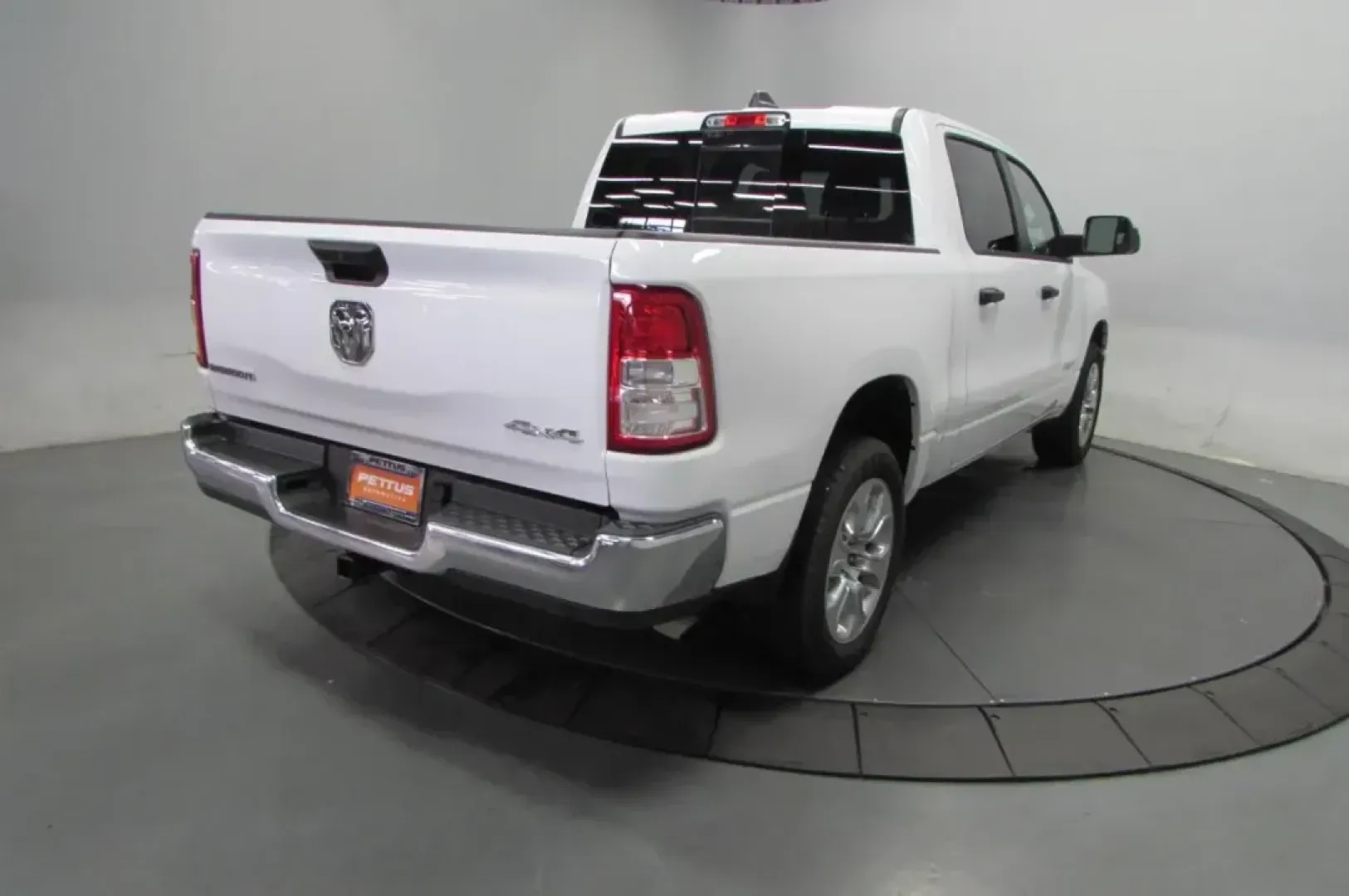 2023 /Diesel Gray/Black Cloth Ram 1500 Big Horn/Lone Star (1C6RRFFG0PN) with an Other engine, located at 12830 Highway 21, De Soto, MO, 63020, (636) 337-7777, 38.153099, -90.573624 - **Unleash Adventure with the 2023 Ram 1500 Big Horn/Lone Star at Pettus CDJR DeSoto!**<br /> <br /> Are you ready to elevate your lifestyle with a vehicle that's equally adept at tackling your daily commute and weekend adventures? Look no further than this stunning 2023 Ram 1500 Big Horn/Lone Star, - Photo#2