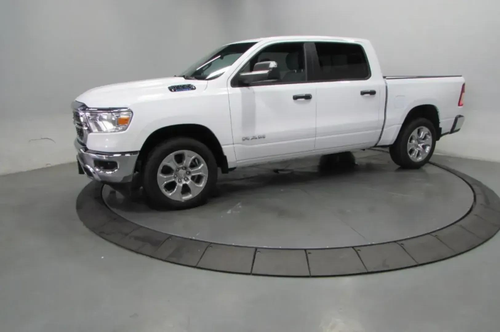2023 /Diesel Gray/Black Cloth Ram 1500 Big Horn/Lone Star (1C6RRFFG0PN) with an Other engine, located at 12830 Highway 21, De Soto, MO, 63020, (636) 337-7777, 38.153099, -90.573624 - **Unleash Adventure with the 2023 Ram 1500 Big Horn/Lone Star at Pettus CDJR DeSoto!**<br /> <br /> Are you ready to elevate your lifestyle with a vehicle that's equally adept at tackling your daily commute and weekend adventures? Look no further than this stunning 2023 Ram 1500 Big Horn/Lone Star, - Photo#4