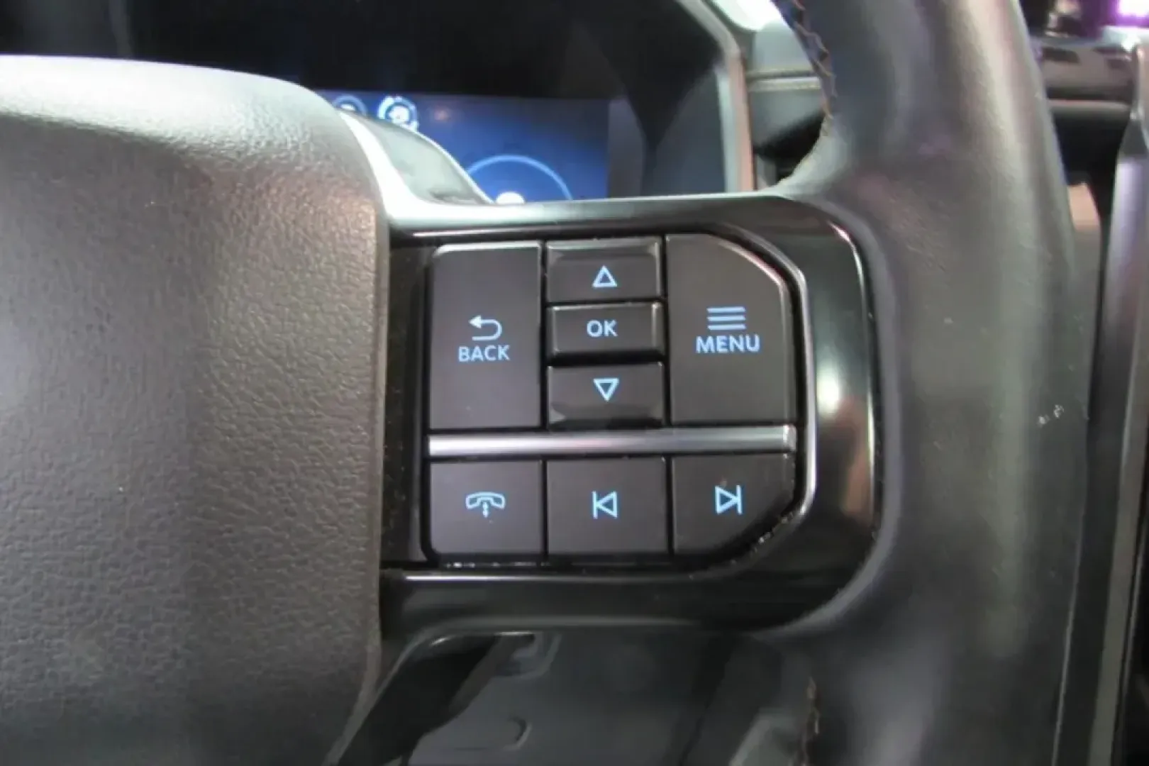 2023 /Black Onyx Leather Ford Expedition Platinum (1FMJU1M80PE) with an Other engine, Automatic transmission, located at 12836 Highway 21, De Soto, MO, 63020, (636) 337-7777, 38.151867, -90.575615 - **Elevate Your Adventures with the 2023 Ford Expedition Platinum - Perfect for Family Journeys!**<br /> <br /> Are you looking for the ultimate family SUV that can handle everything from school drop-offs to weekend getaways? The 2023 Ford Expedition Platinum at Pettus Ford De Soto in De Soto, MO, is - Photo#17